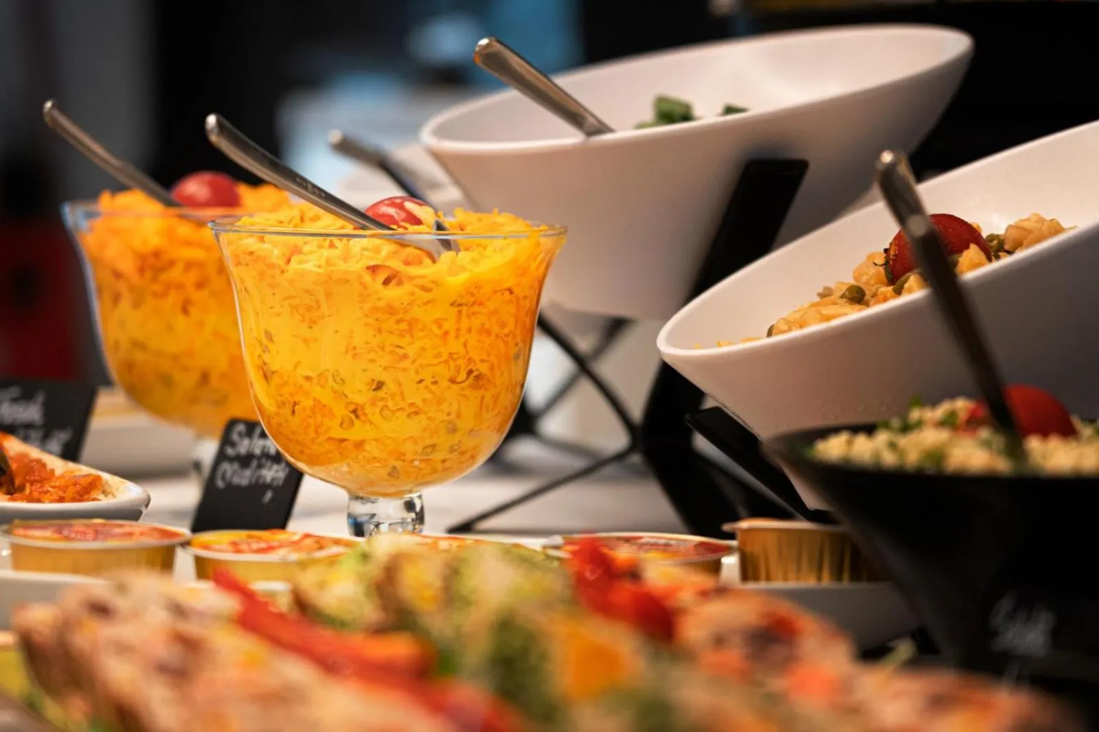 Food and drinks in Hotel Manor