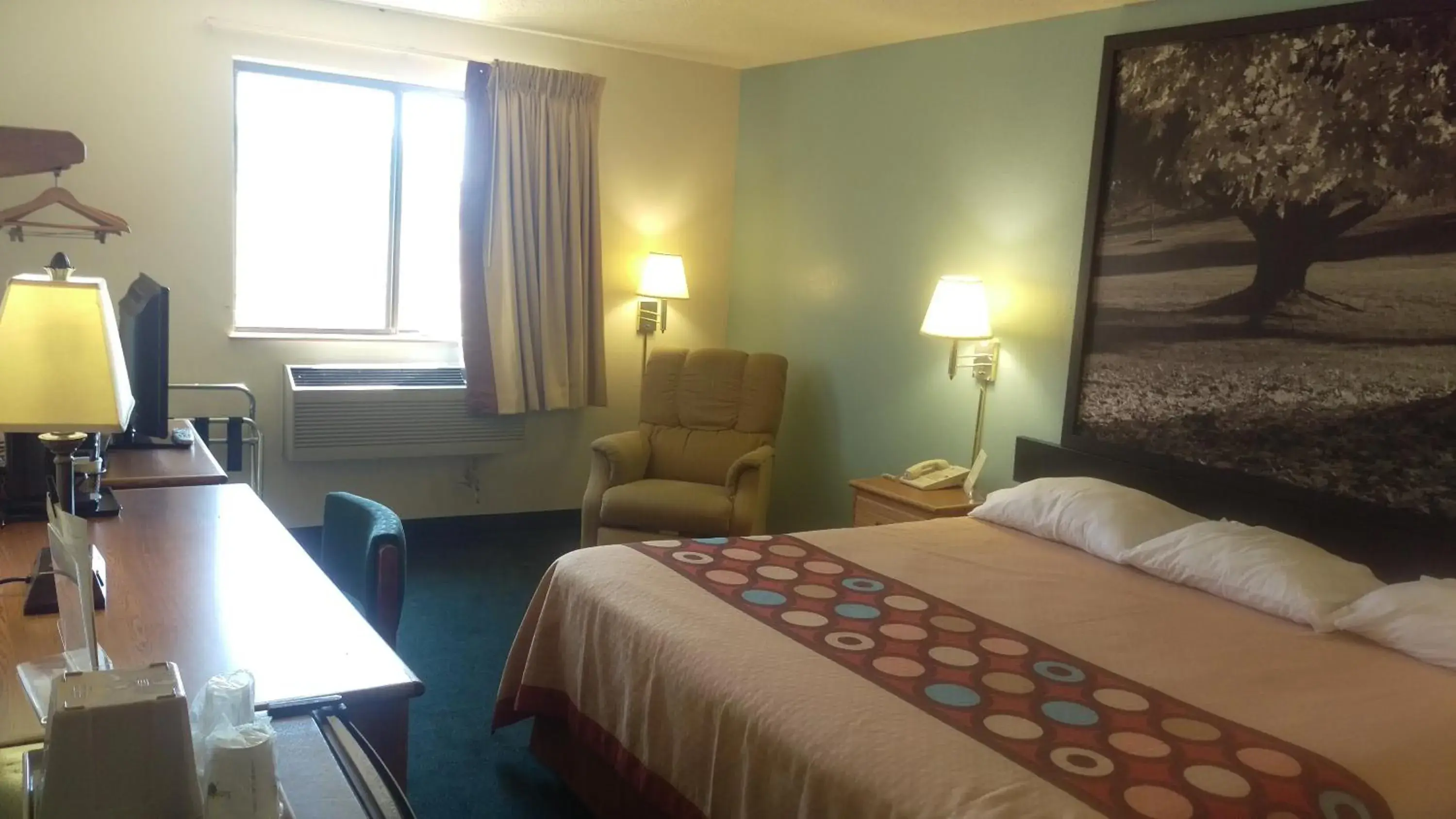 Bed in Super 8 by Wyndham Thurmont Bed in Super 8 by Wyndham Thurmont