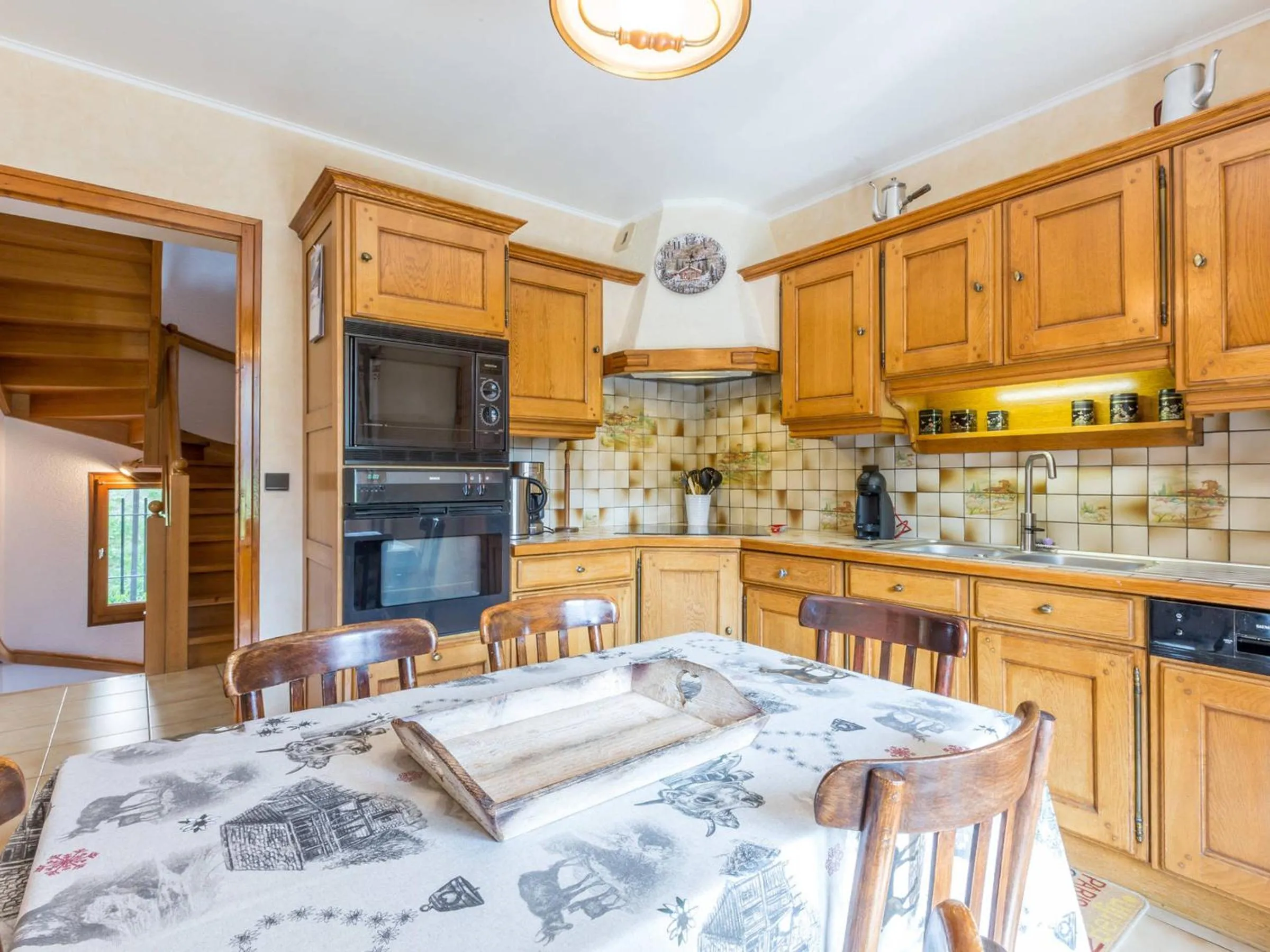 Chalet 4 ch, proche pistes, idéal familles/amis, WIFI - FR-1-437-56