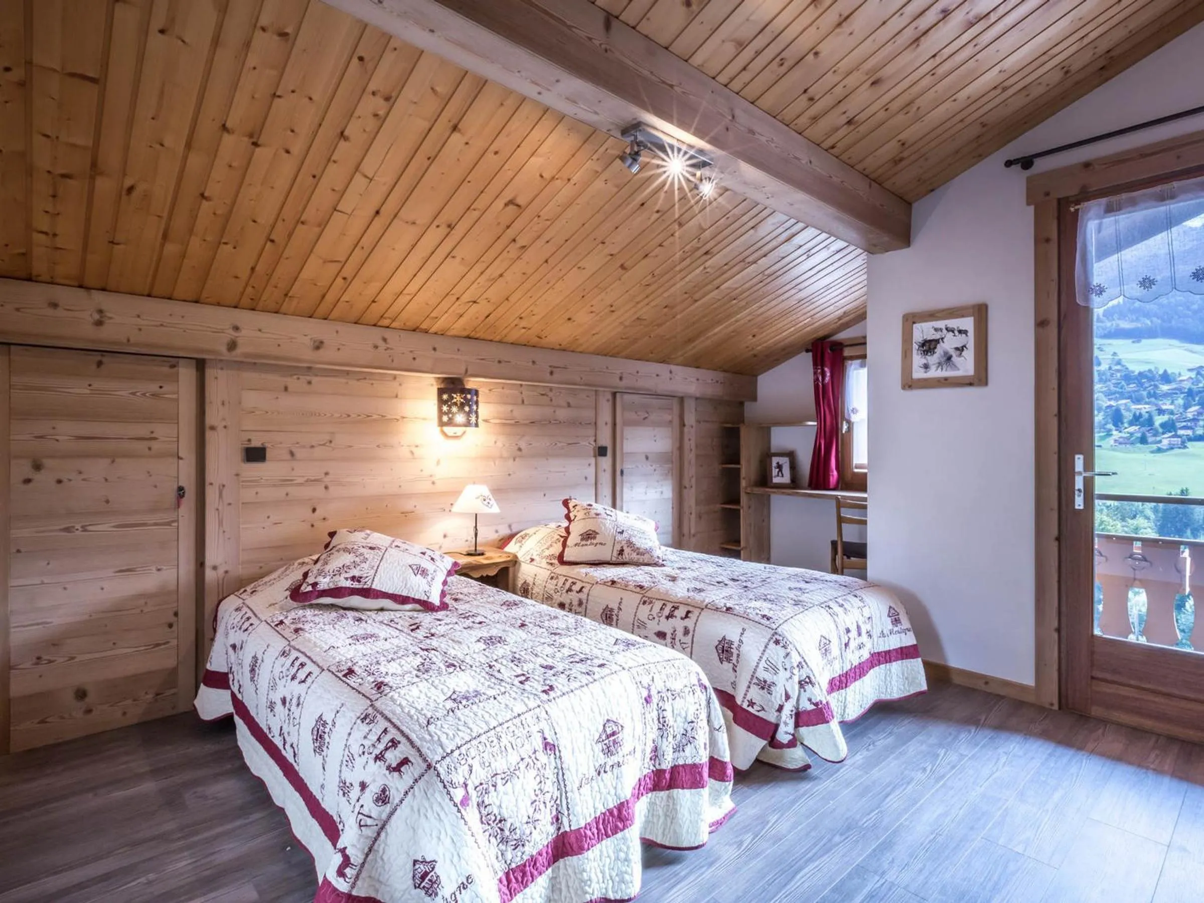 Chalet 4 ch, proche pistes, idéal familles/amis, WIFI - FR-1-437-56