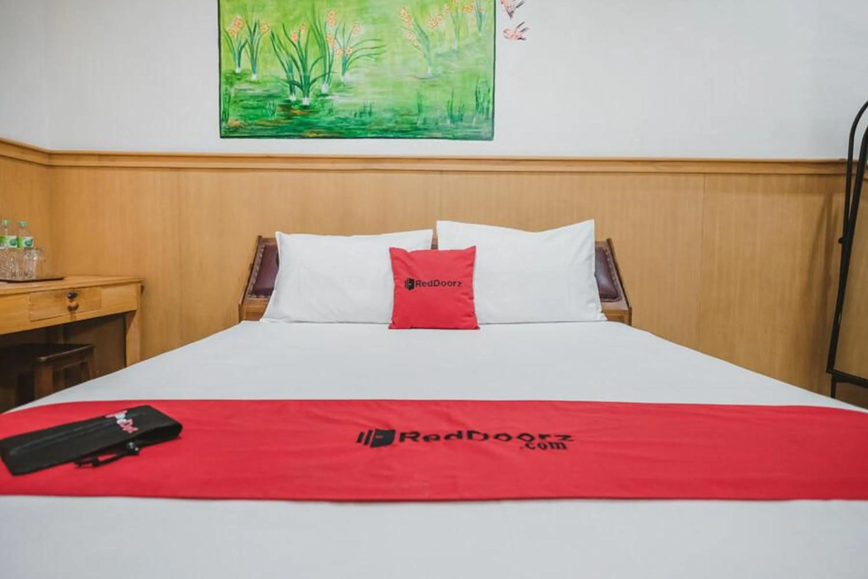 Bedroom, Bed in RedDoorz near Kartini Mall Lampung