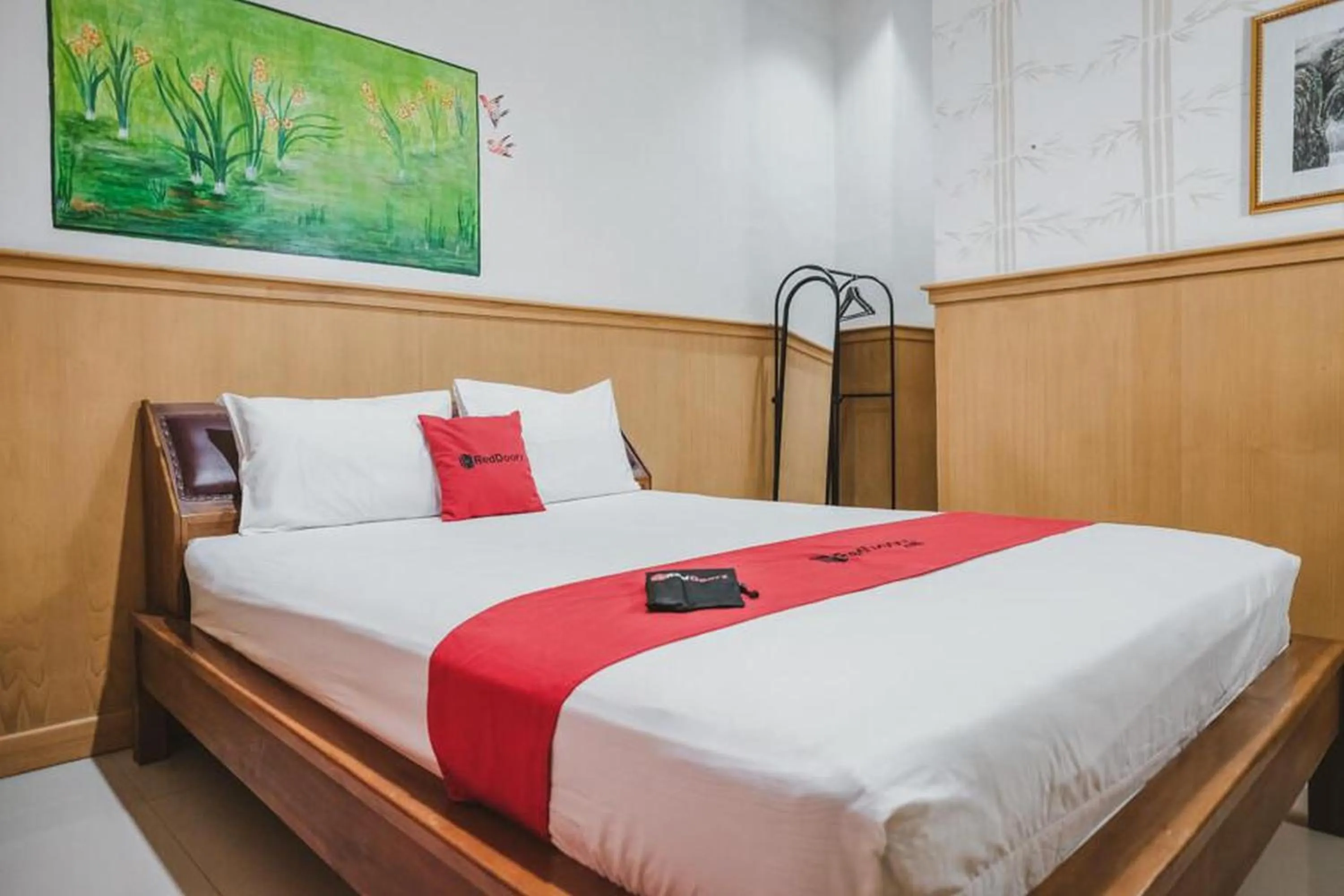 Bedroom, Bed in RedDoorz near Kartini Mall Lampung