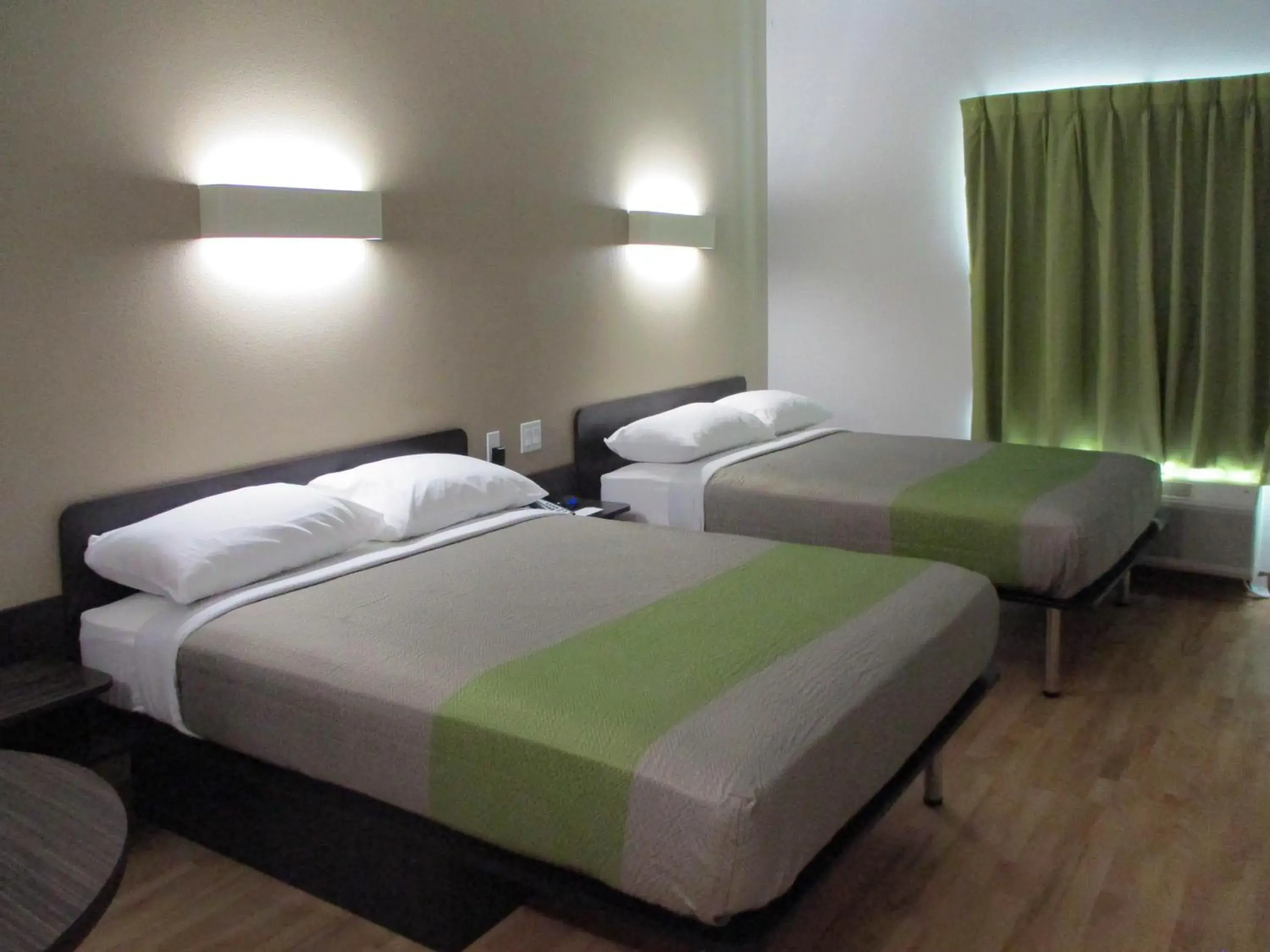 Bedroom, Bed in Studio 6-Lubbock, TX - Medical Center Bedroom, Bed in Studio 6-Lubbock, TX - Medical Center