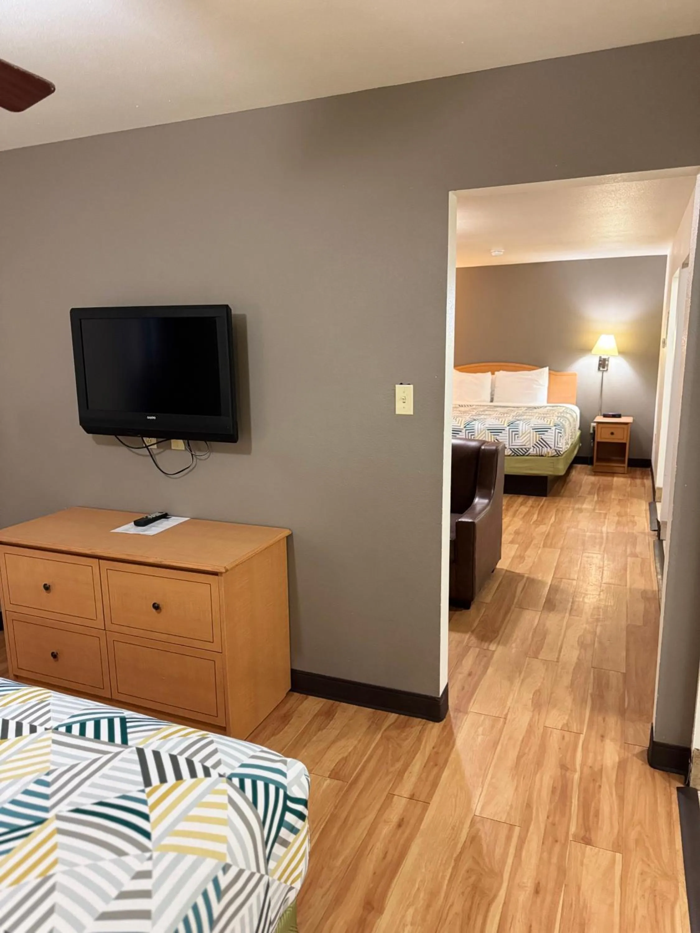 Photo of the whole room in Blue Bonnet Suites -Lubbock, TX - Medical Center