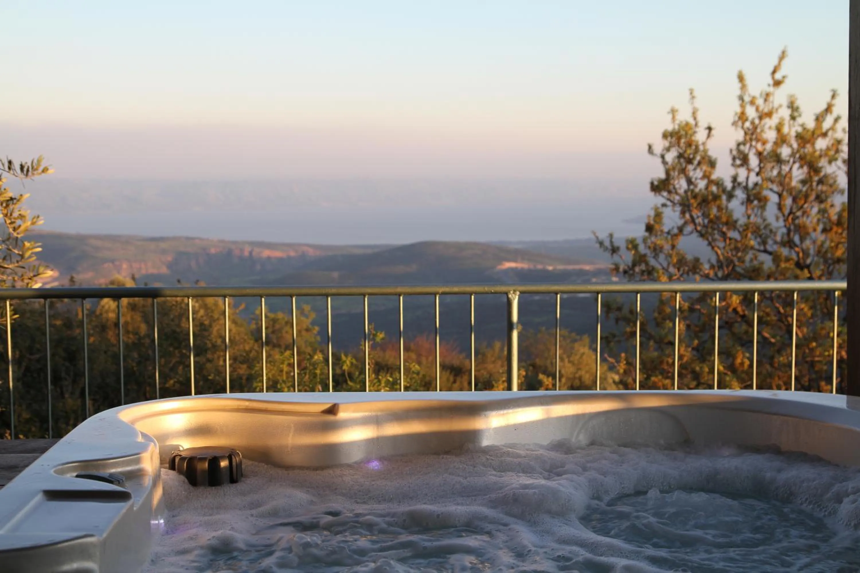 Hot Tub in Switzerland In Amirim