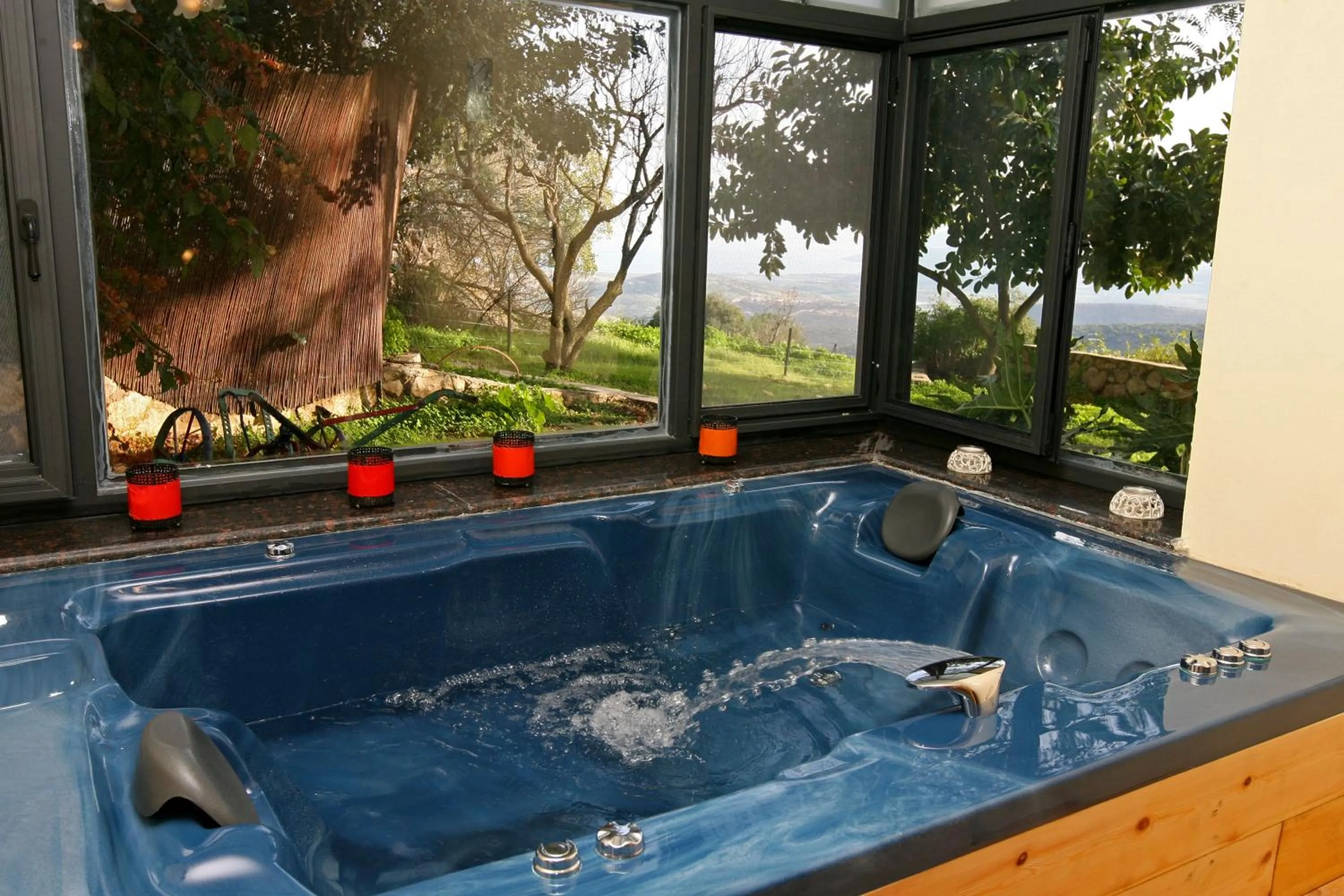 Hot Tub in Switzerland In Amirim