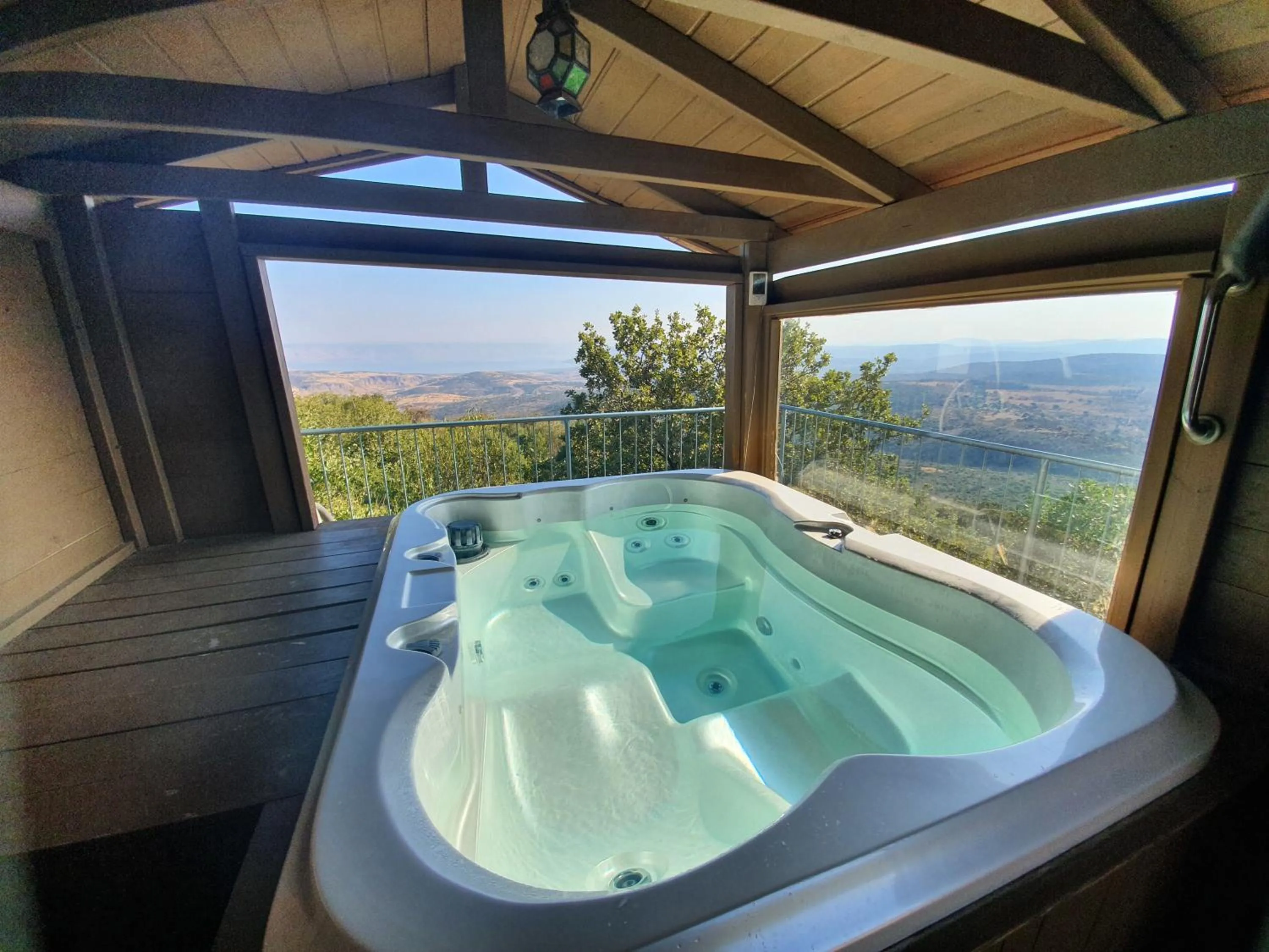 Hot Tub in Switzerland In Amirim