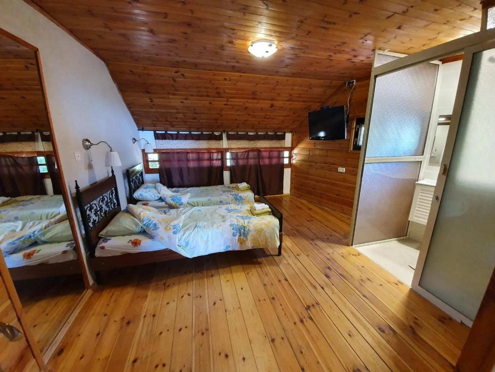 Bed in Switzerland In Amirim