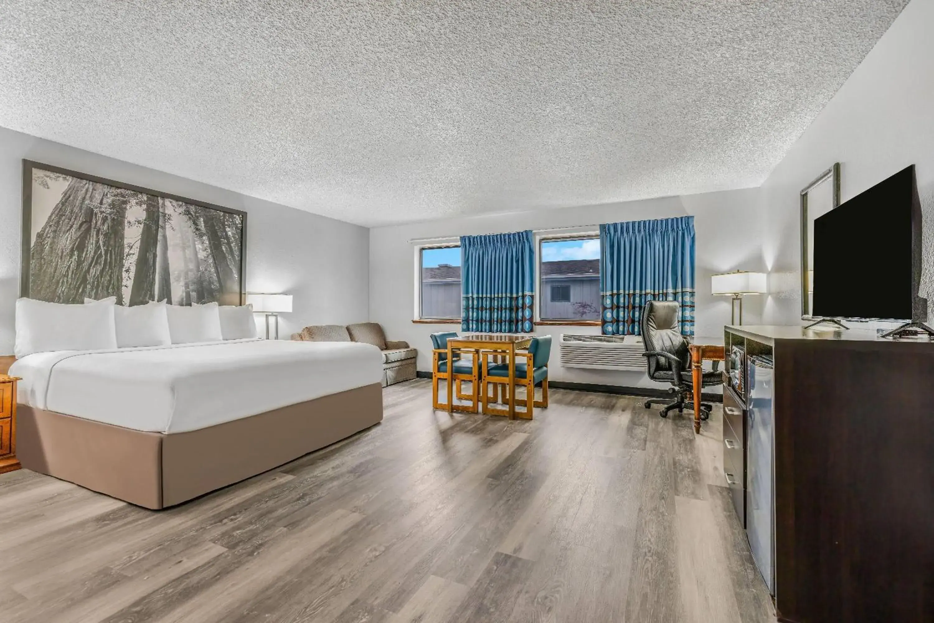 Bed in Super 8 by Wyndham Arcata Bed in Super 8 by Wyndham Arcata