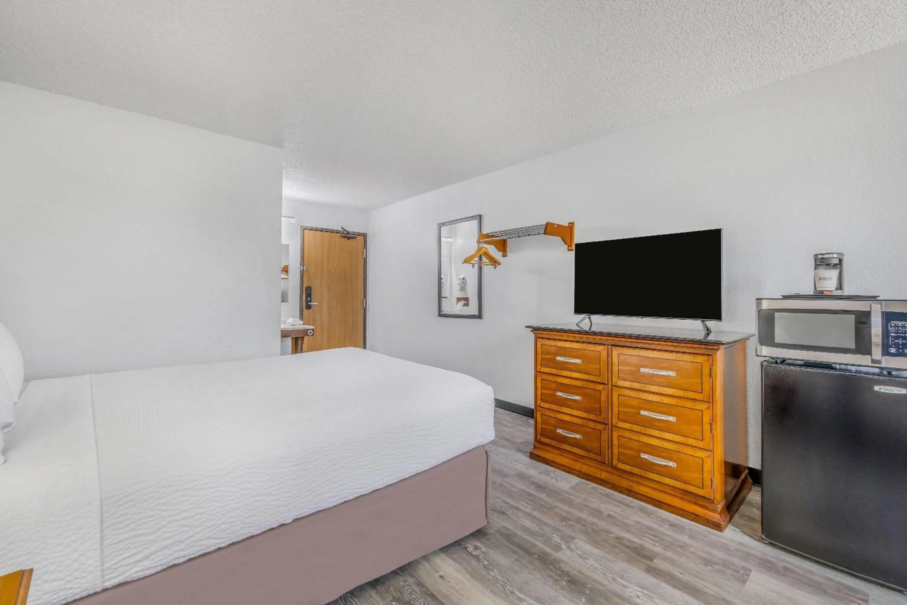 Bed in Super 8 by Wyndham Arcata