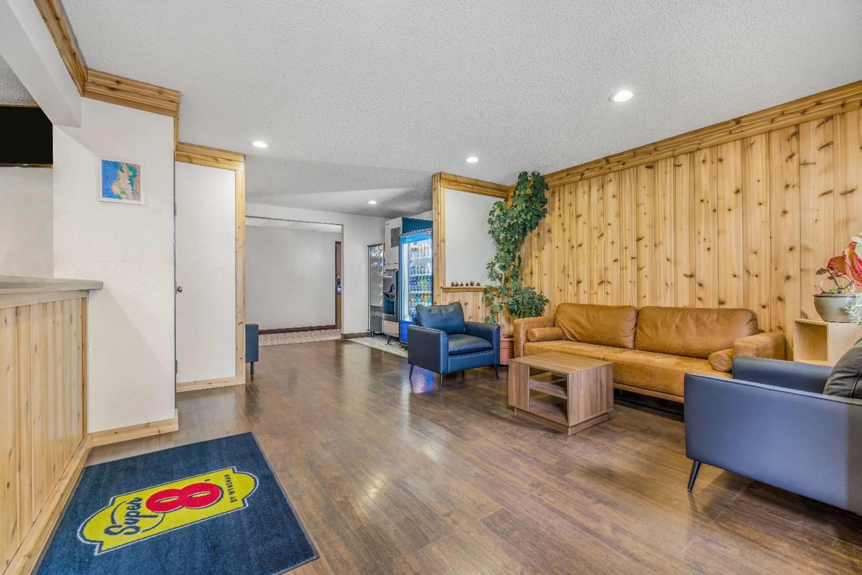 Lobby or reception in Super 8 by Wyndham Arcata