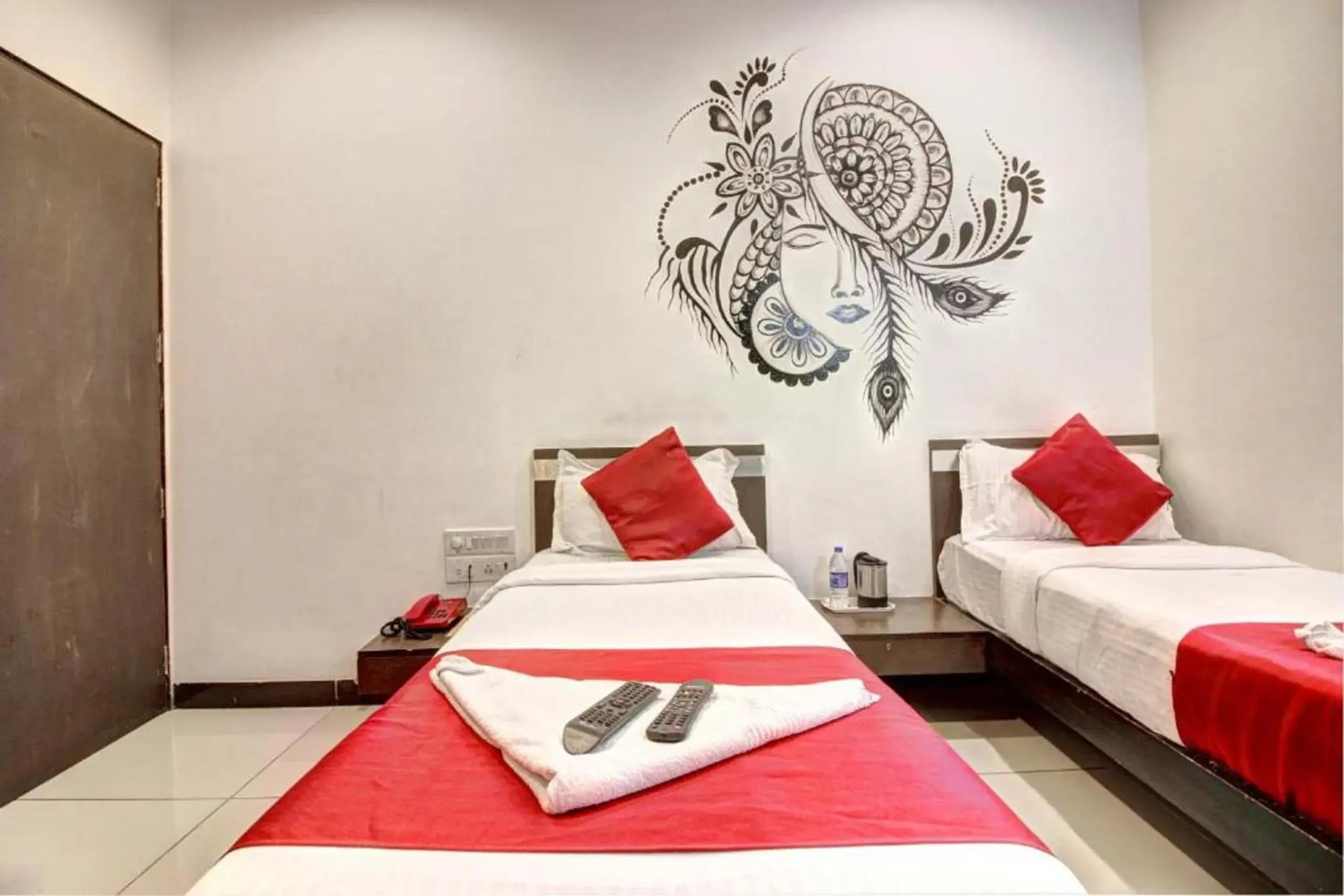 Deluxe Twin Room in Hotel Sunshine Airport Deluxe Twin Room in Hotel Sunshine Airport