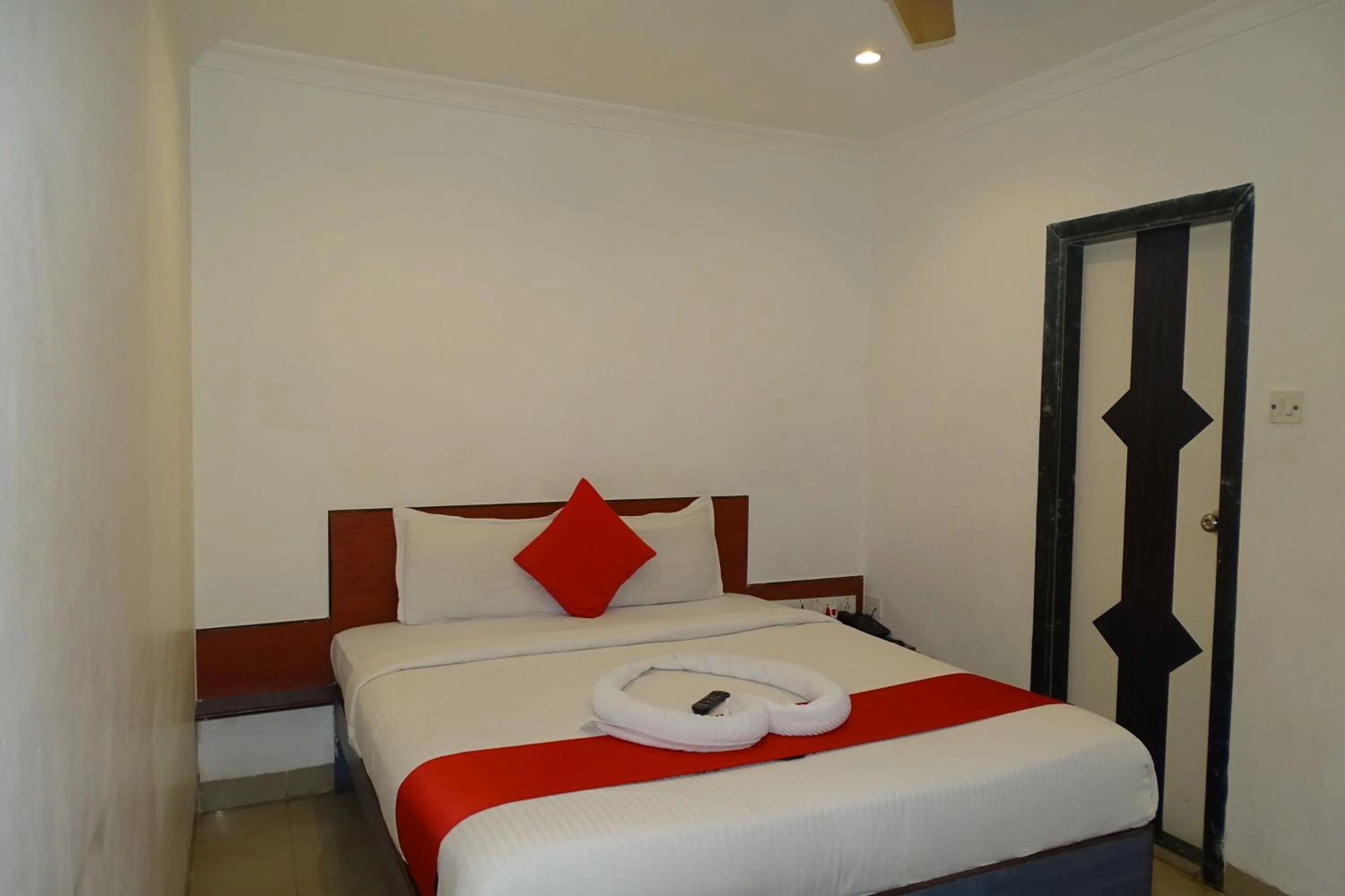 Bed in Hotel Sunshine Airport