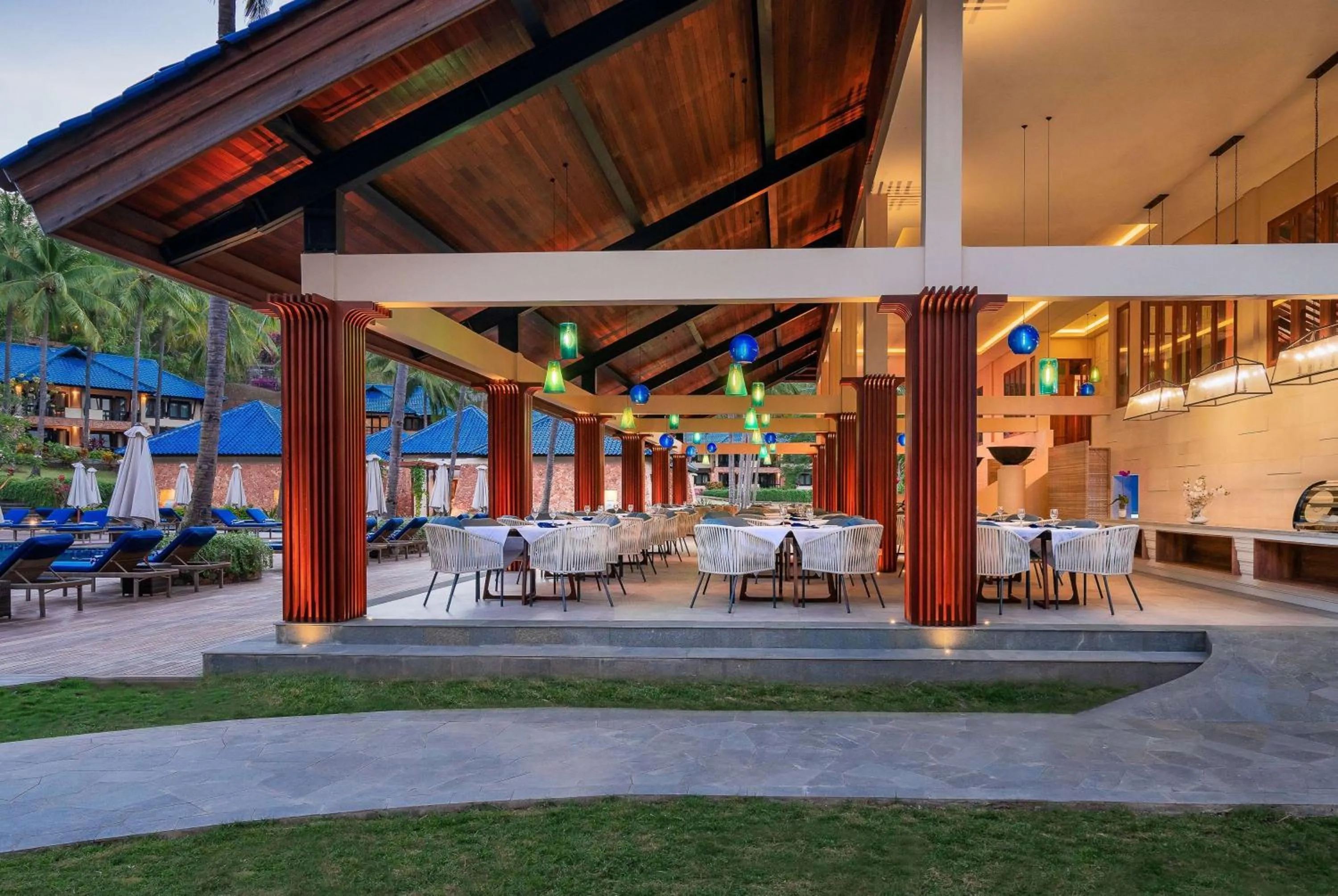 Restaurant/places to eat in Sundancer Residences and Villas Lombok
