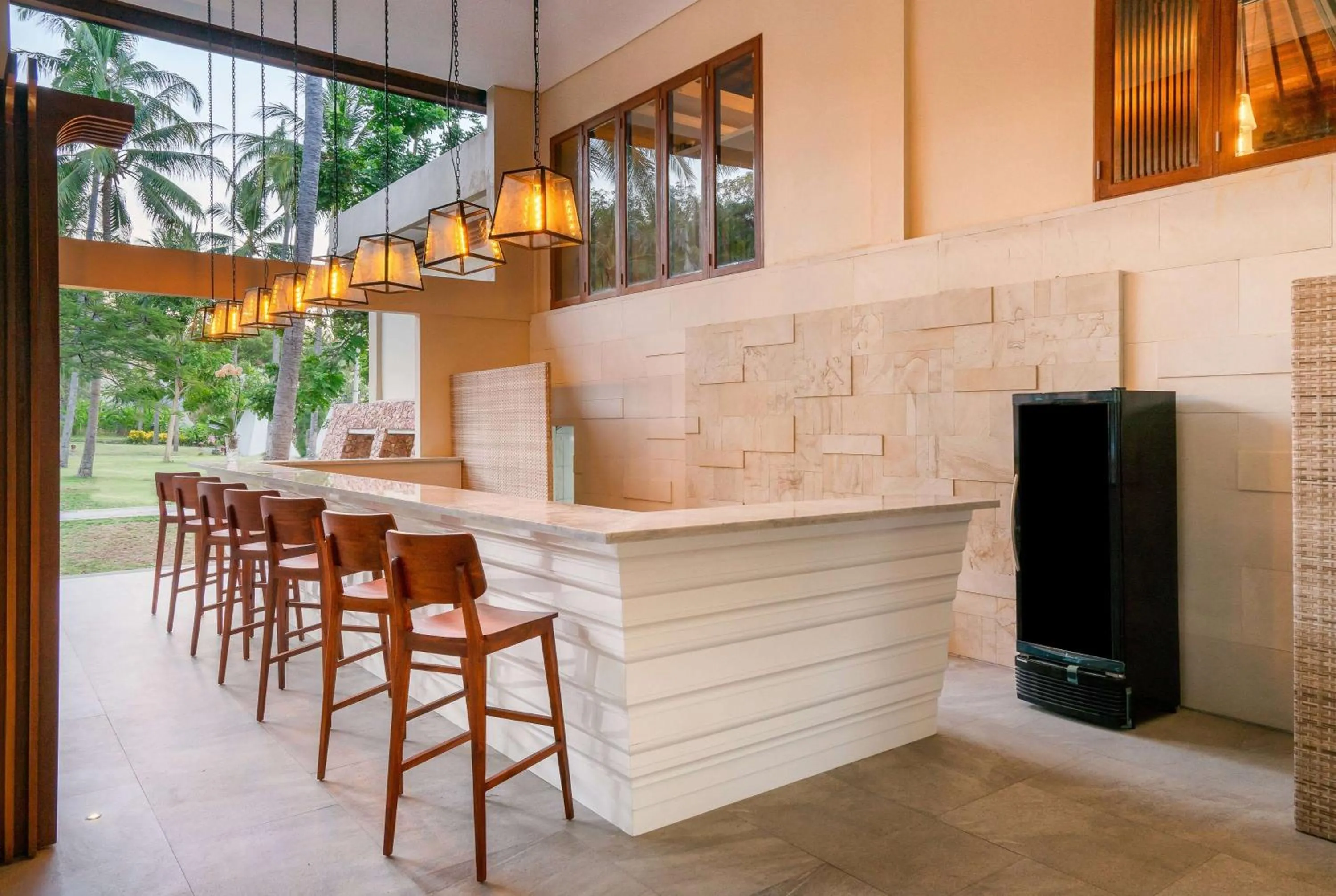 Restaurant/places to eat in Sundancer Residences and Villas Lombok