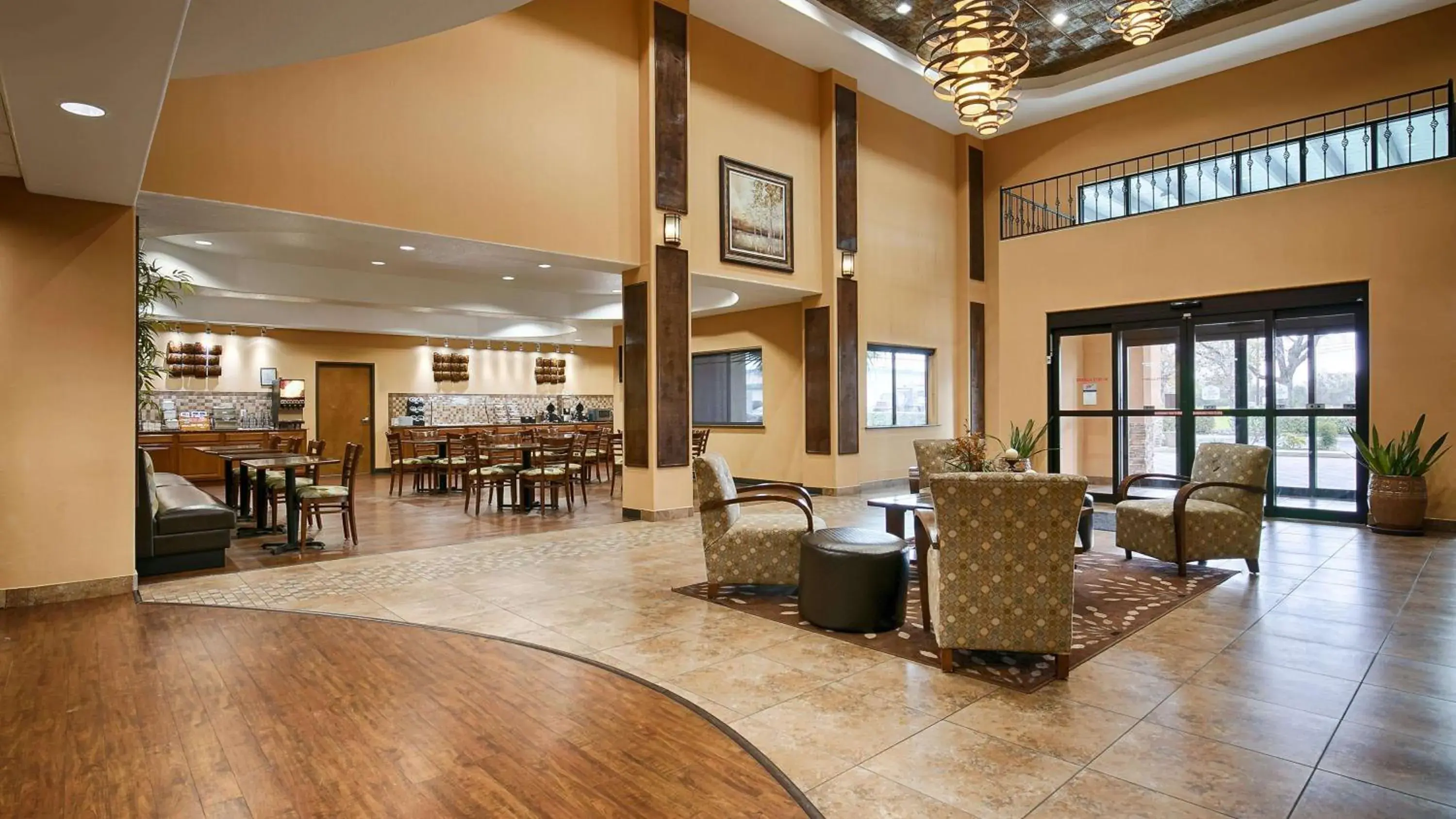 Lobby or reception in Best Western Plus Palo Alto Inn and Suites Lobby or reception in Best Western Plus Palo Alto Inn and Suites