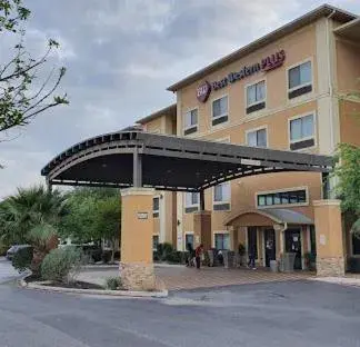 Property building in Best Western Plus Palo Alto Inn and Suites Property building in Best Western Plus Palo Alto Inn and Suites