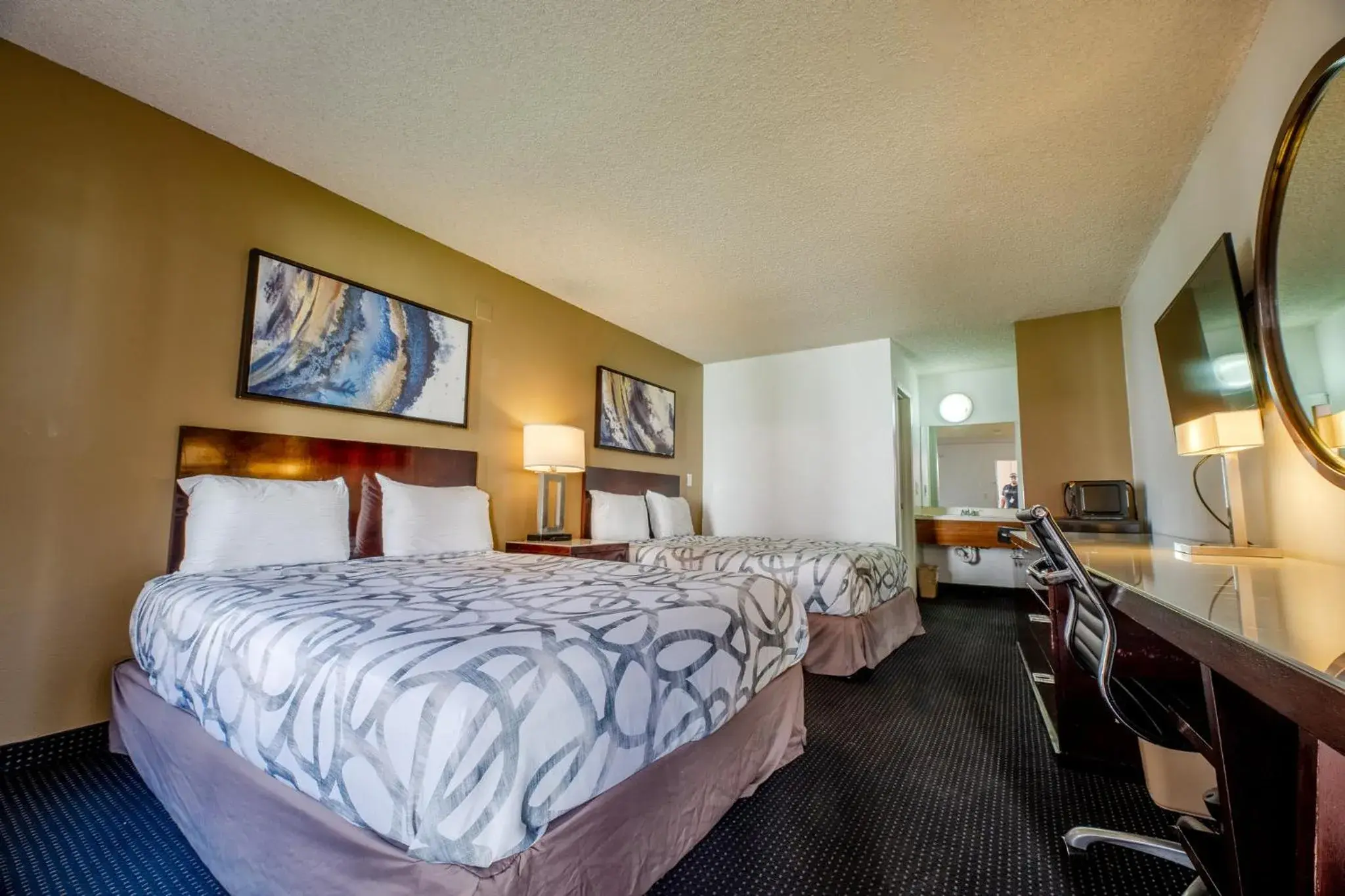 Bed in National 9 Inn Bed in National 9 Inn