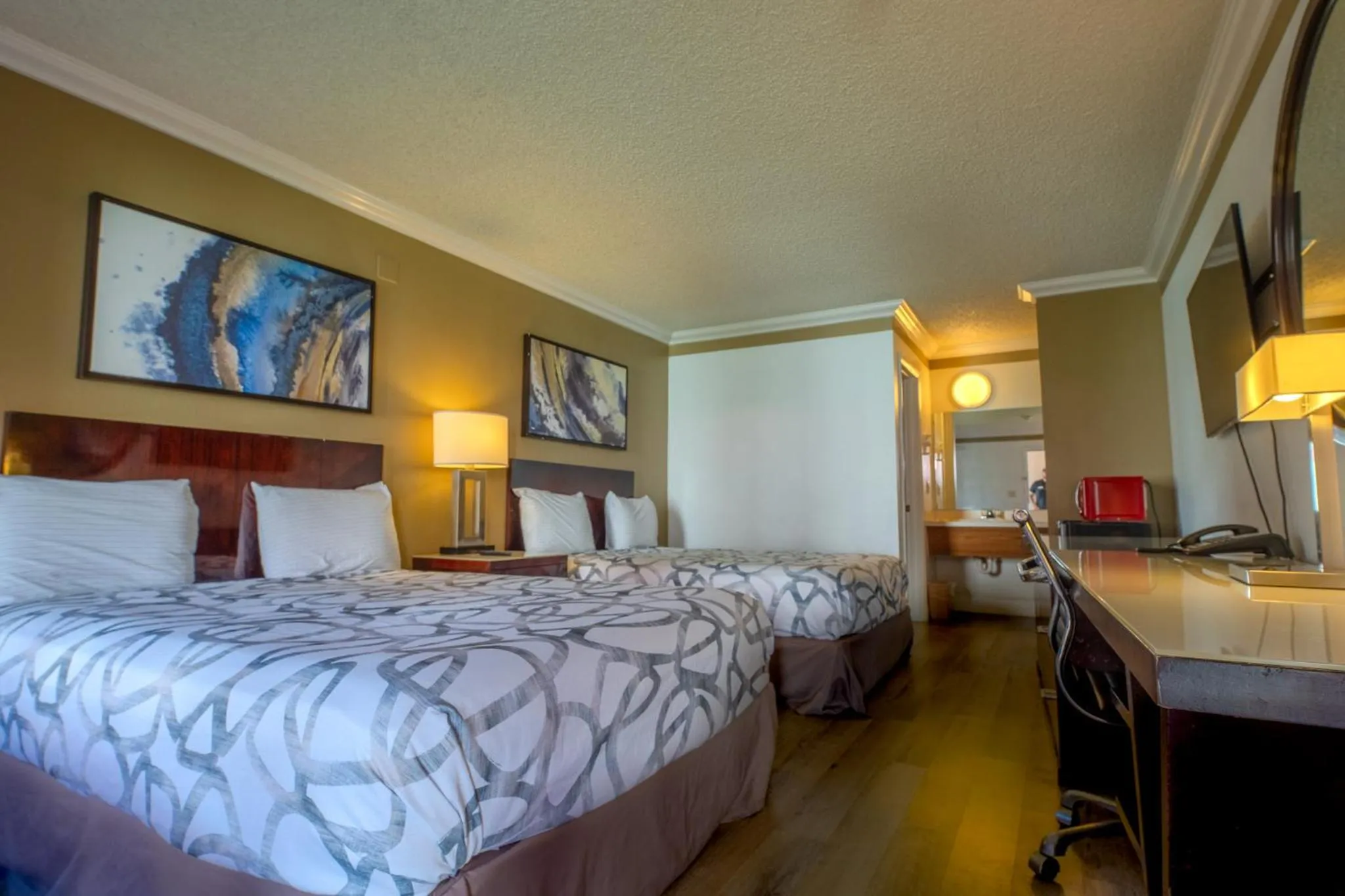 Bed in National 9 Inn