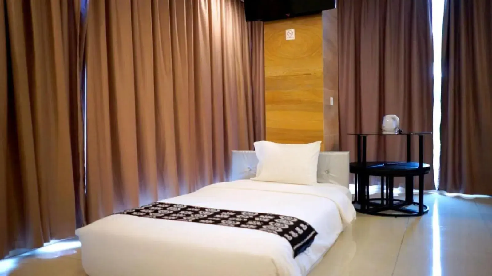 Bed in Kalton Hotel Bed in Kalton Hotel