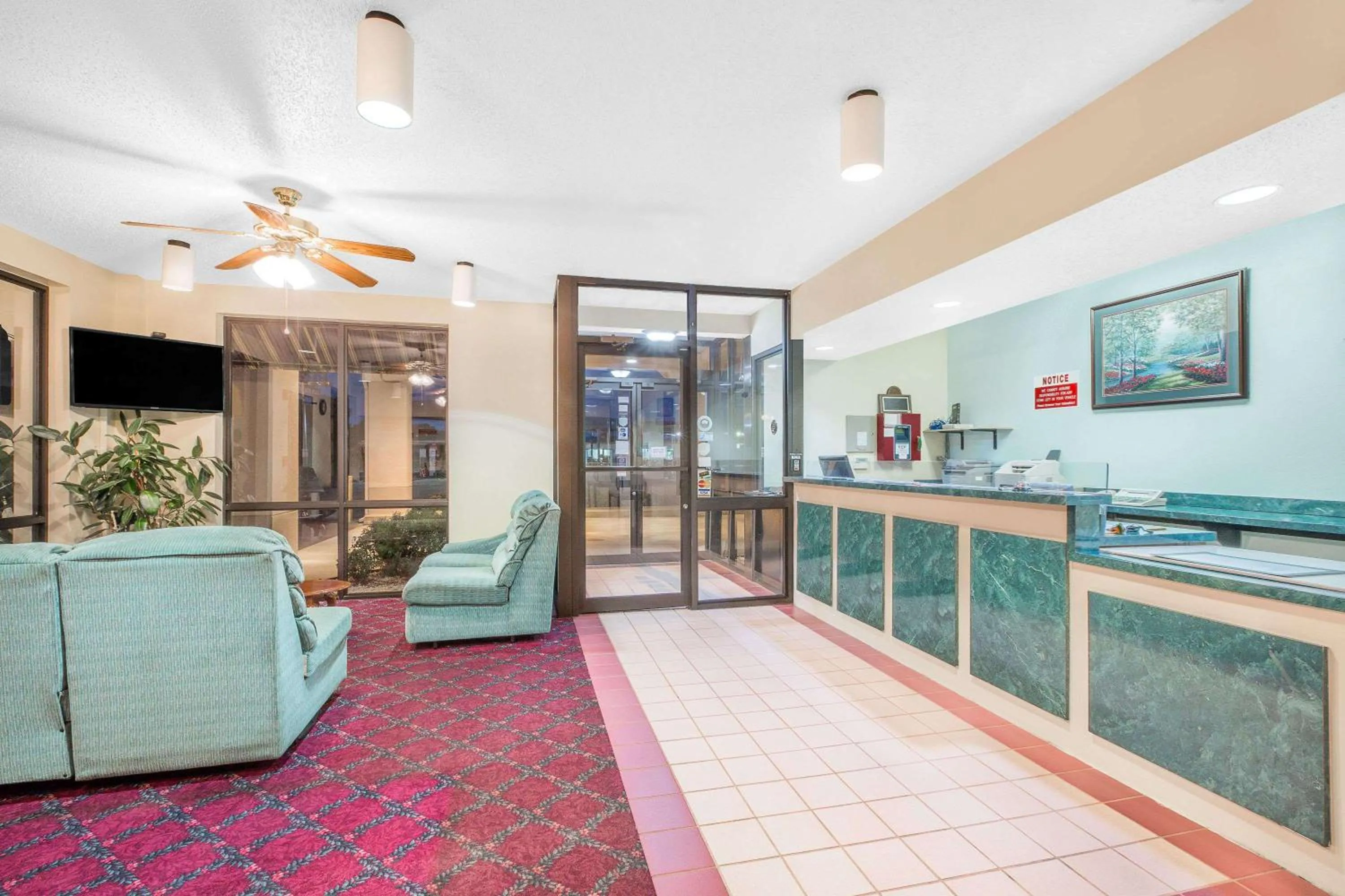 Lobby or reception, Lobby/Reception in Days Inn by Wyndham N Little Rock East