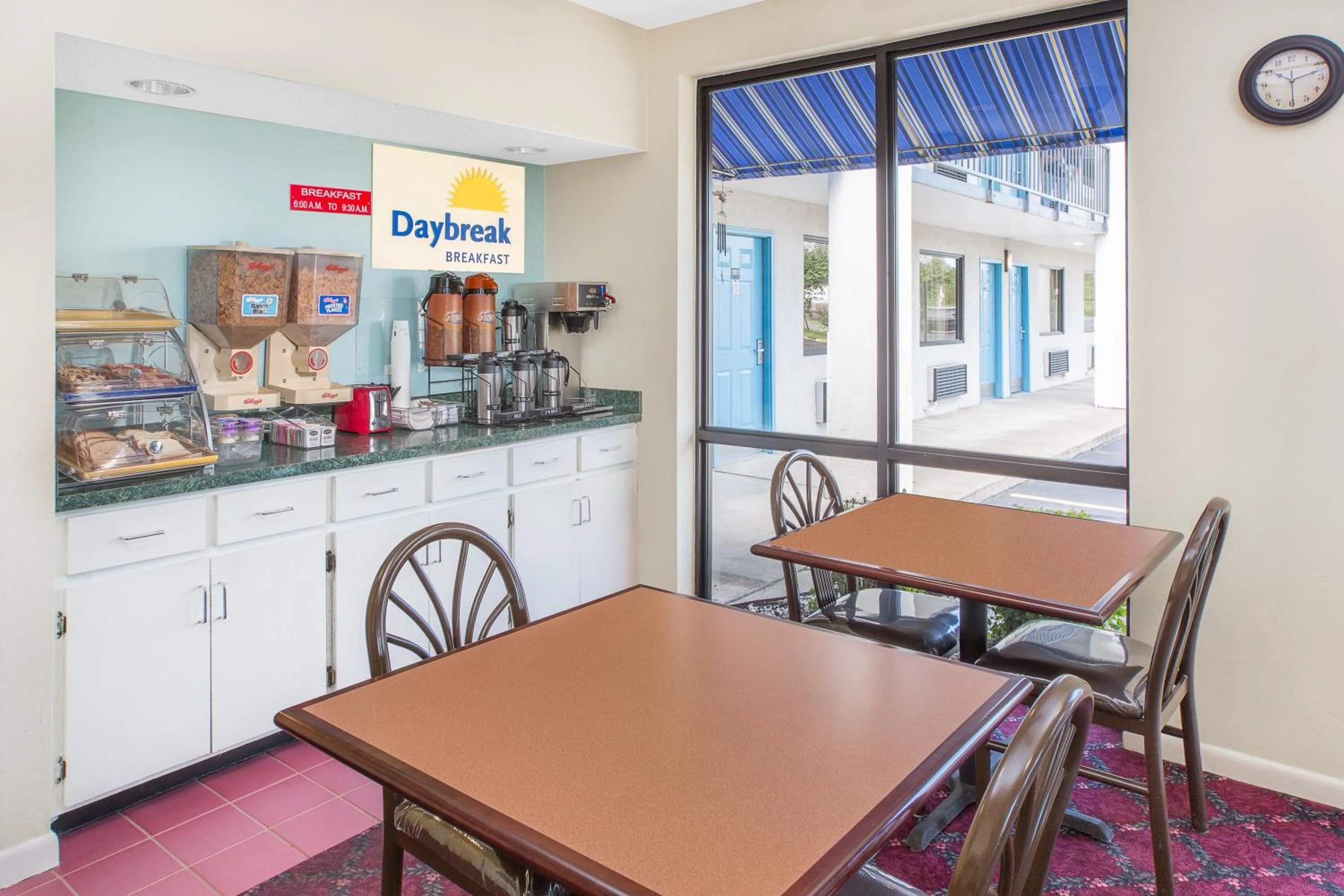 Breakfast, Restaurant/Places to Eat in Days Inn by Wyndham N Little Rock East