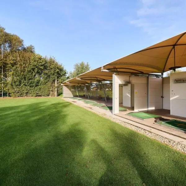 Golfcourse in B&B Ten Doele