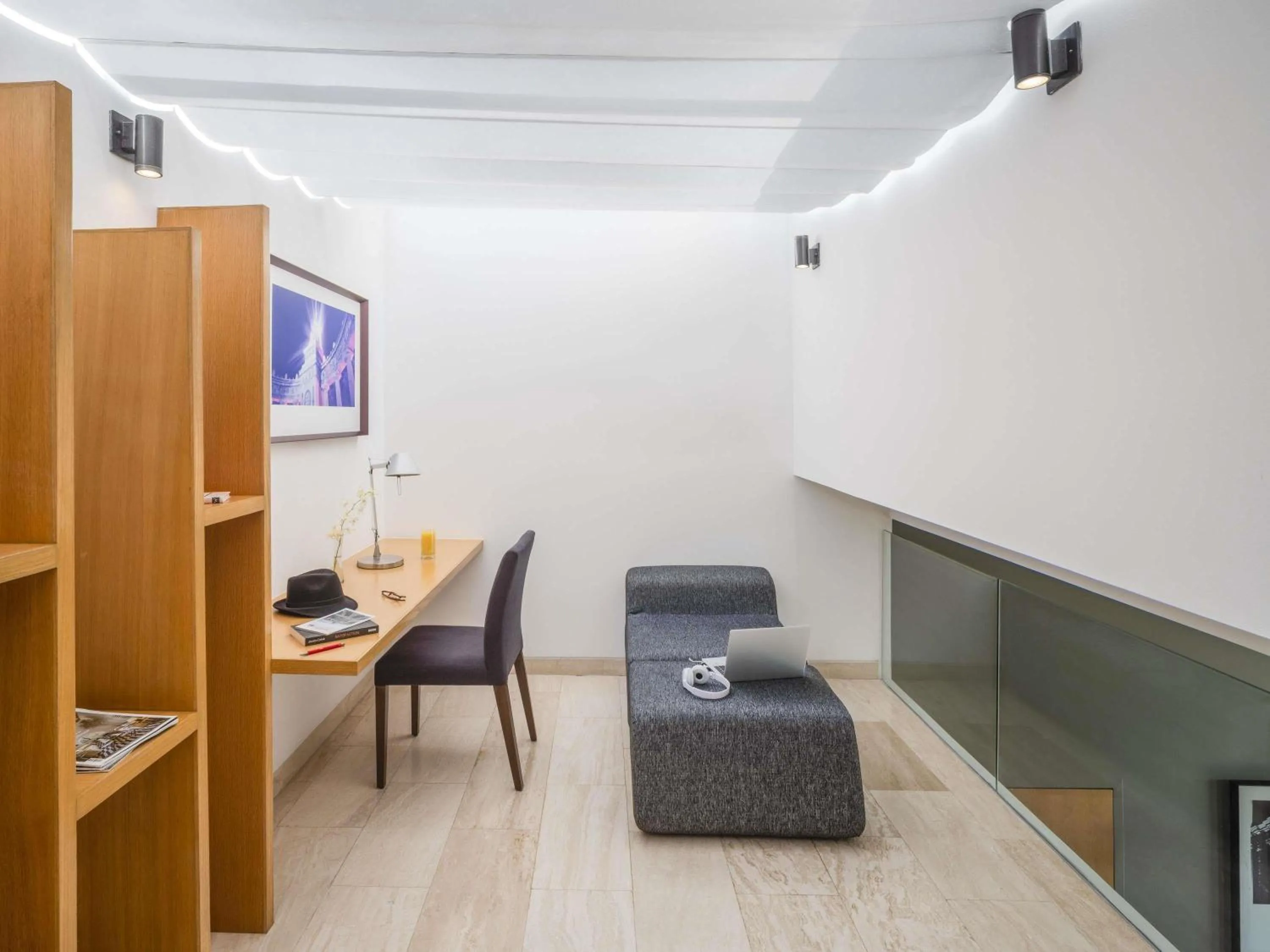 Photo of the whole room in The Paragon Hotel Mexico Santa Fe By Accor