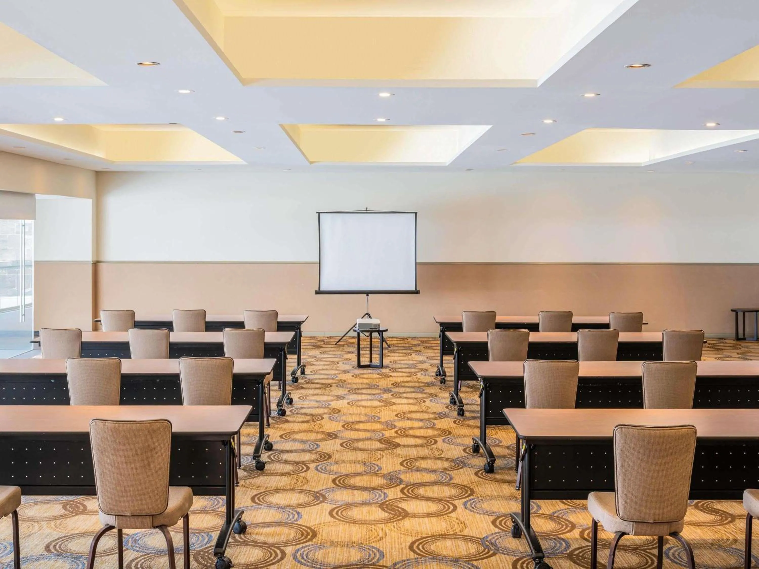Meeting/conference room in The Paragon Hotel Mexico Santa Fe By Accor