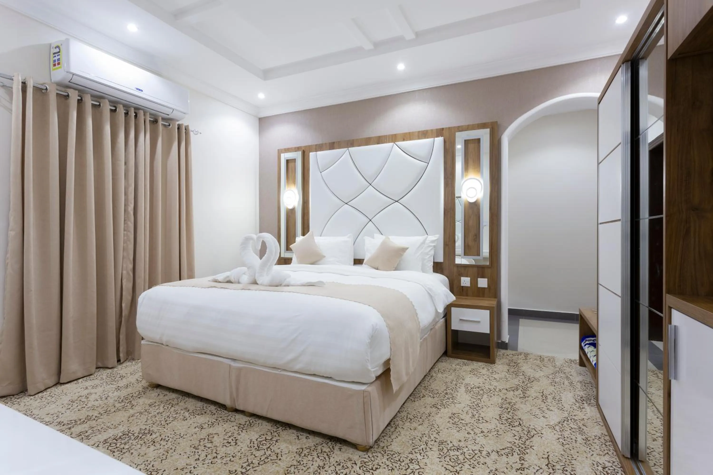 Photo of the whole room, Bed in Dior Inn serviced apartments