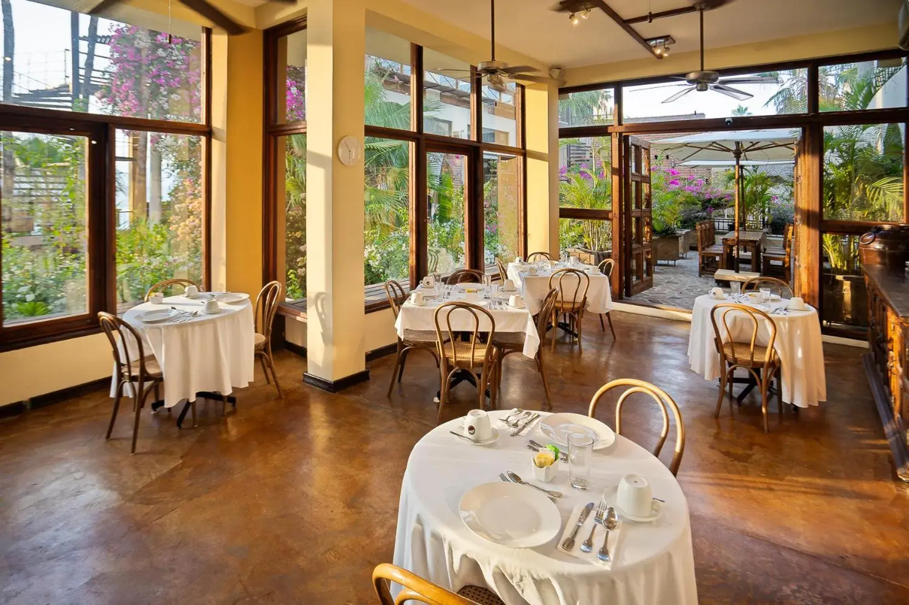 Breakfast in Posada de las Flores La Paz Breakfast in Posada de las Flores La Paz