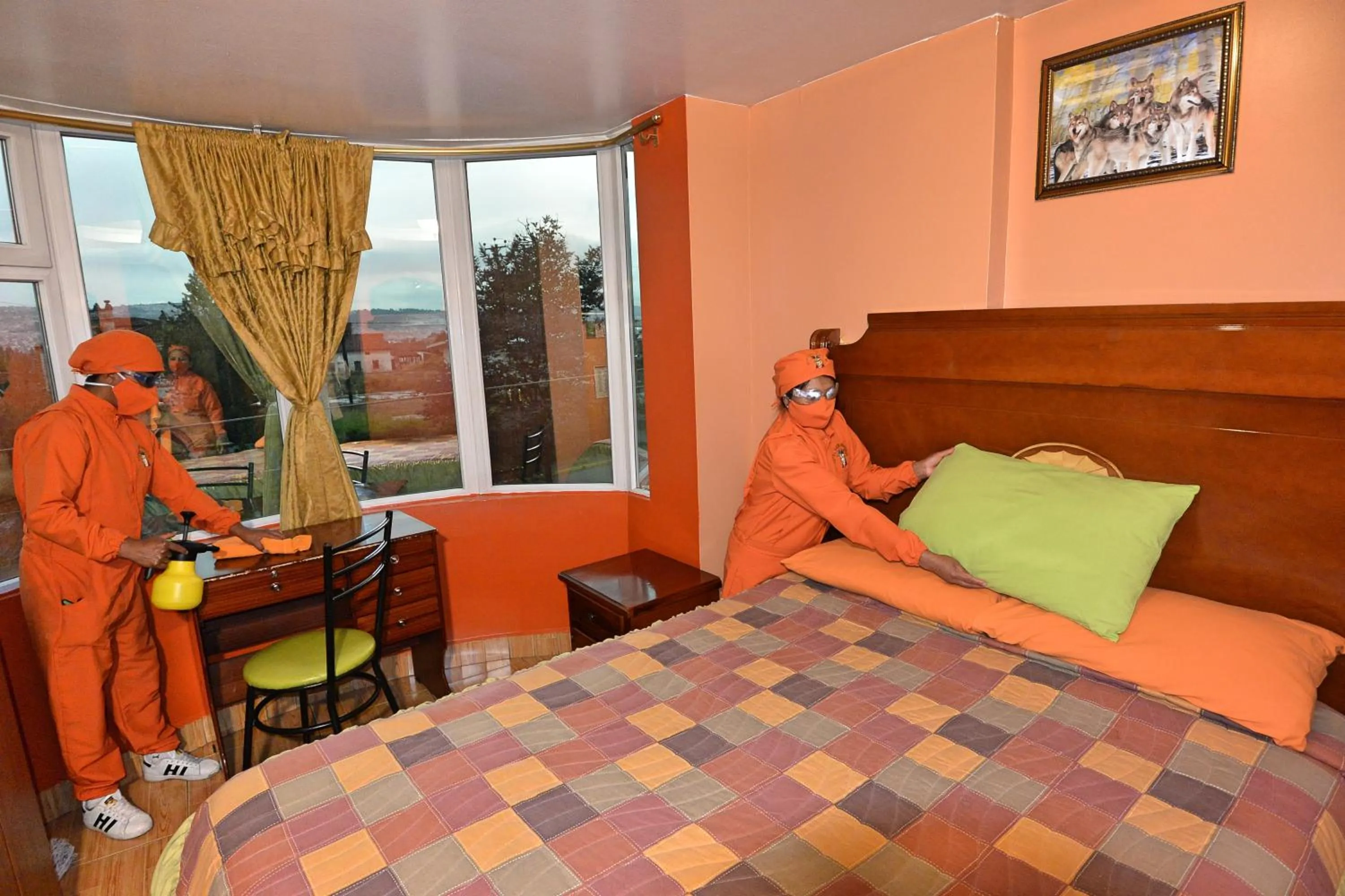 Decorative detail, Bed in Hotel Gran Quitumbe