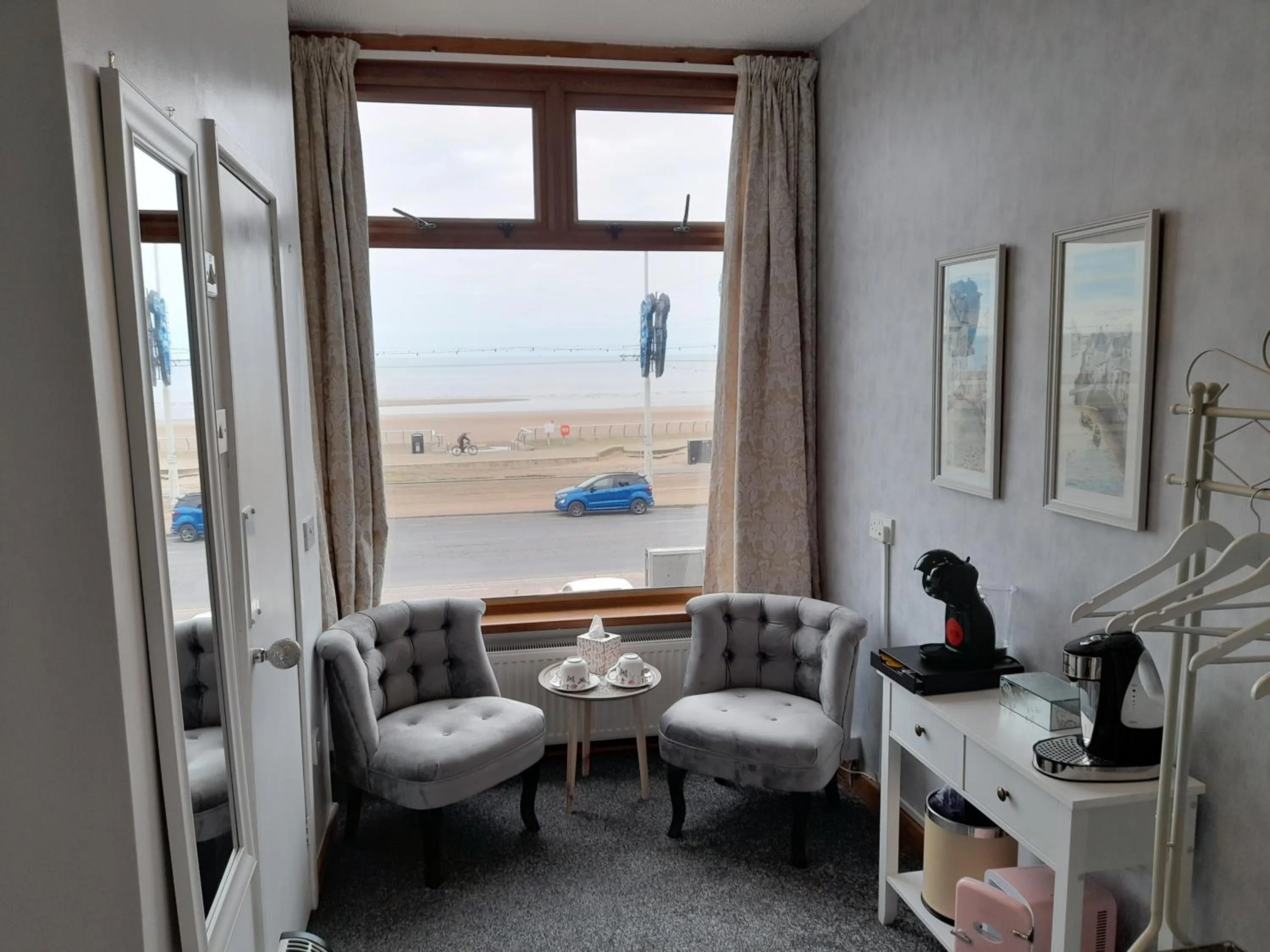 Sea view in The Fame