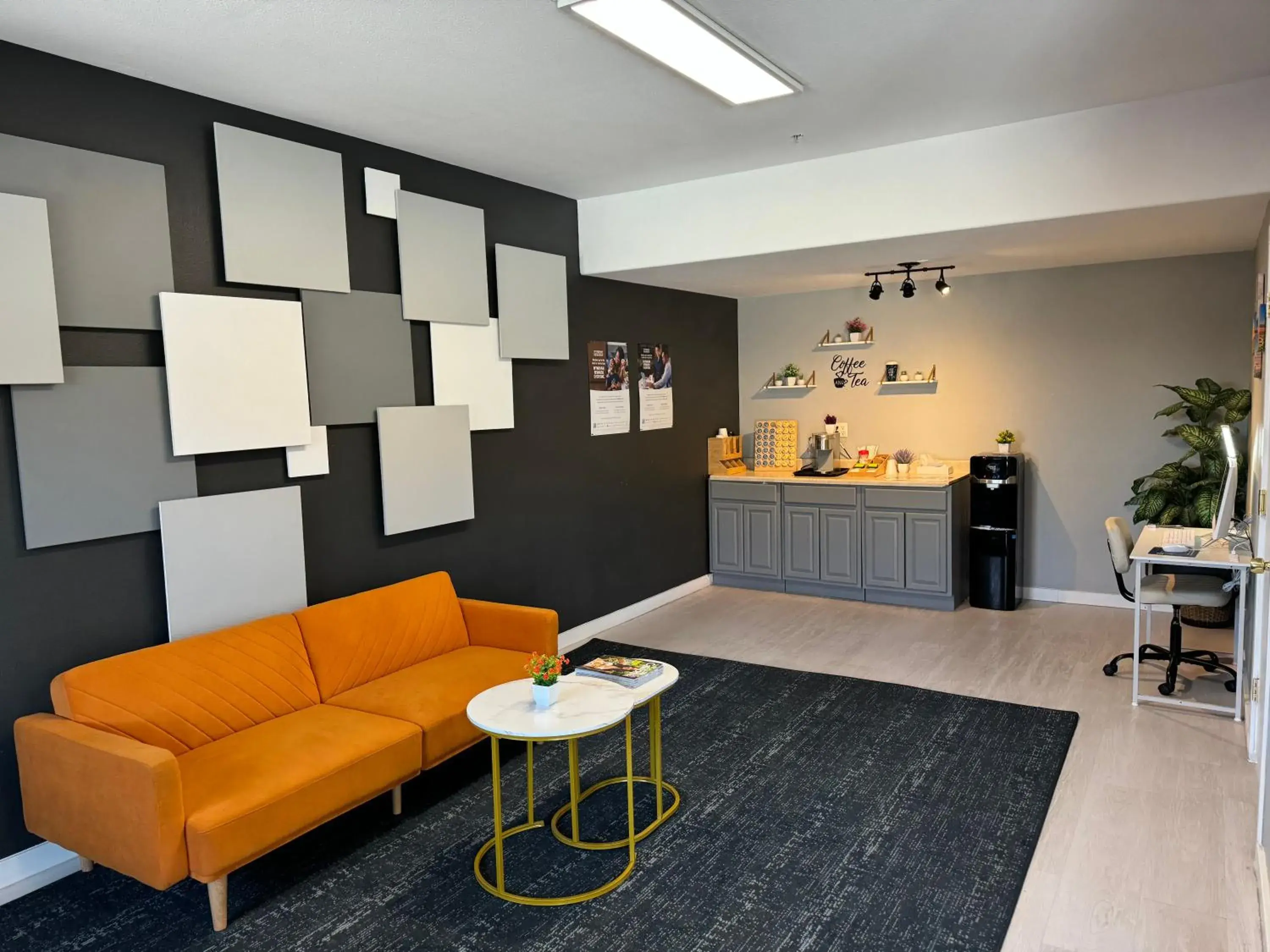 Lobby or reception in Baymont by Wyndham Ridgecrest Lobby or reception in Baymont by Wyndham Ridgecrest