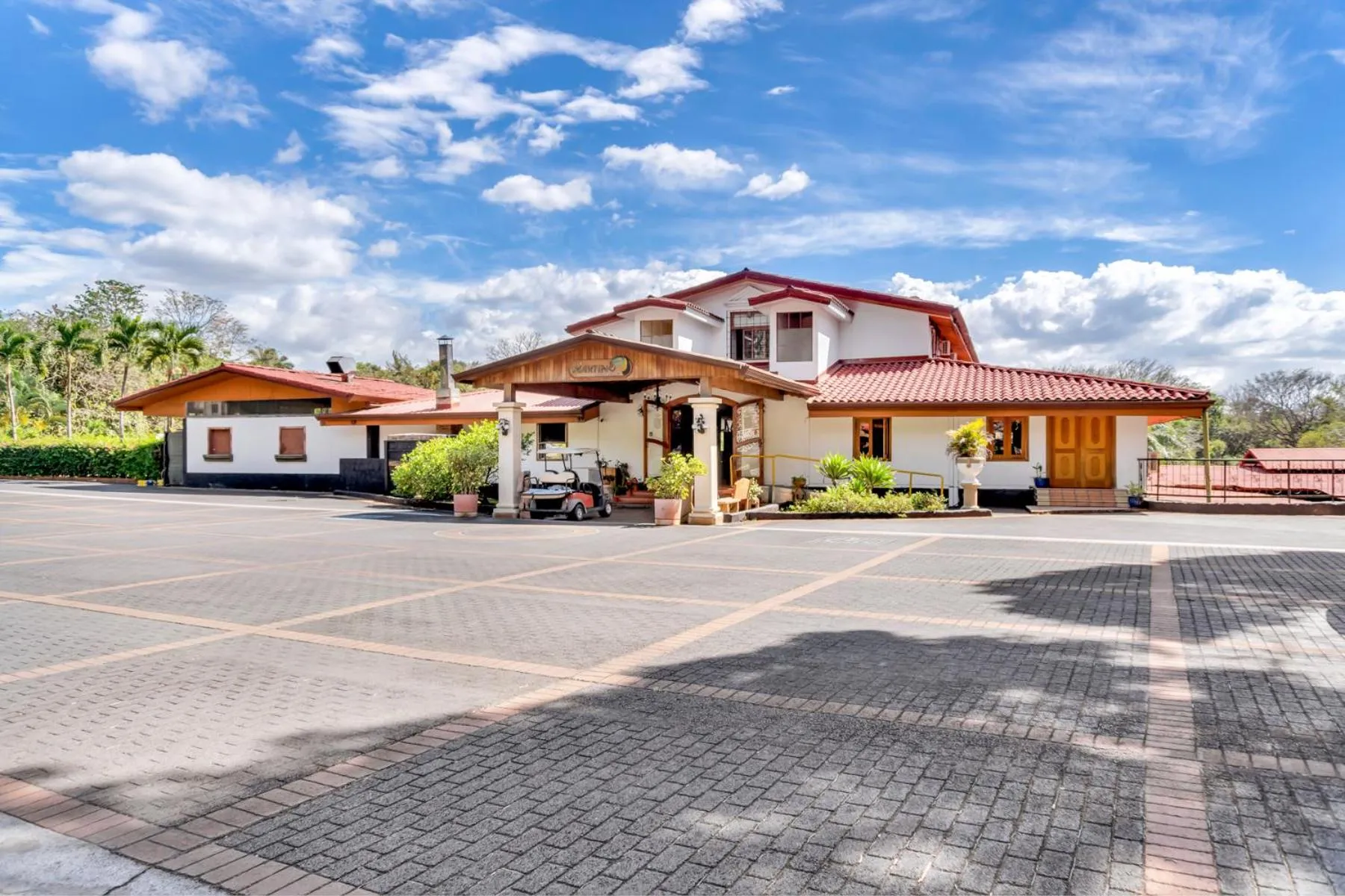 Property building in Hotel Martino Spa and Resort