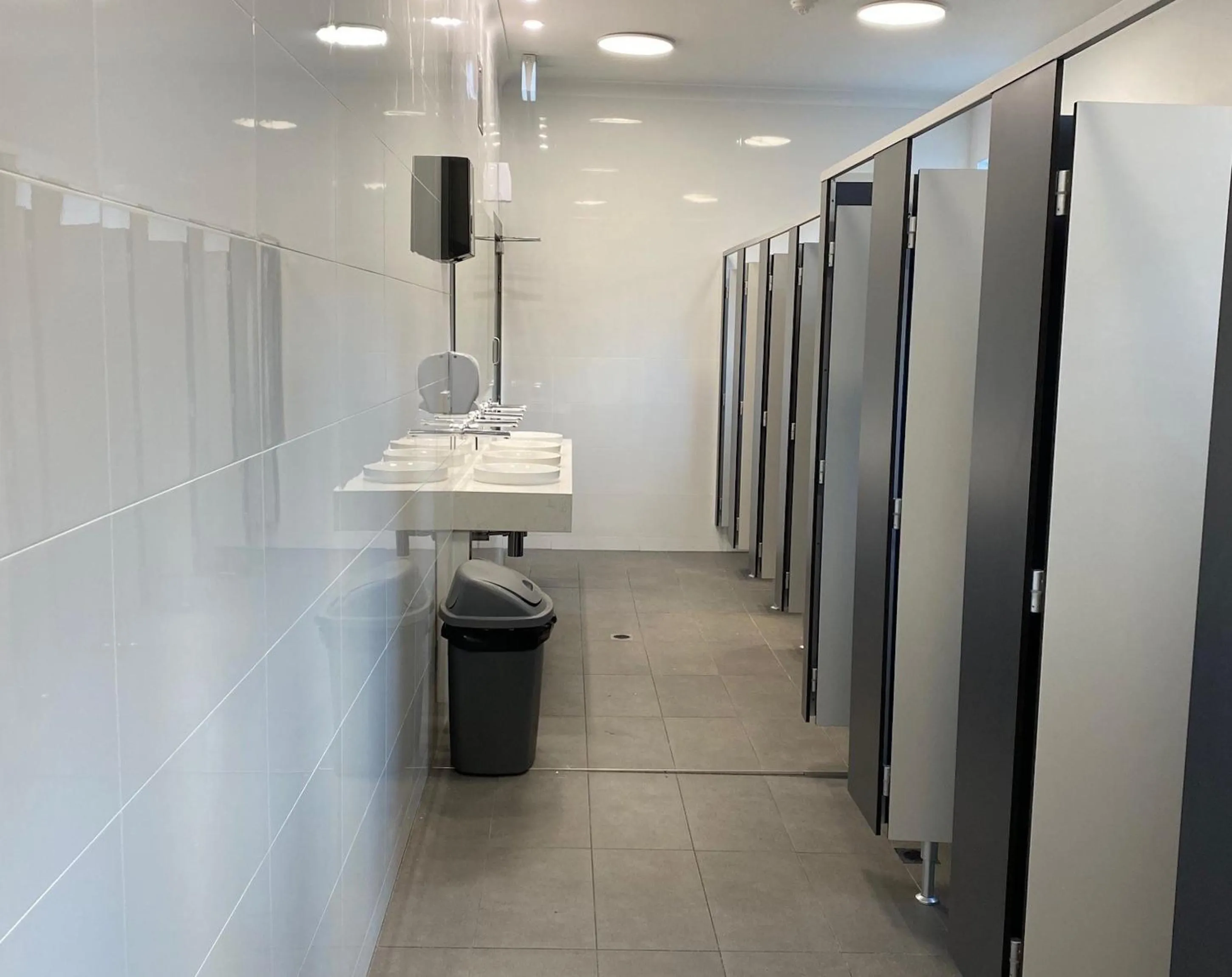 Bathroom in Coolangatta Sands Hotel