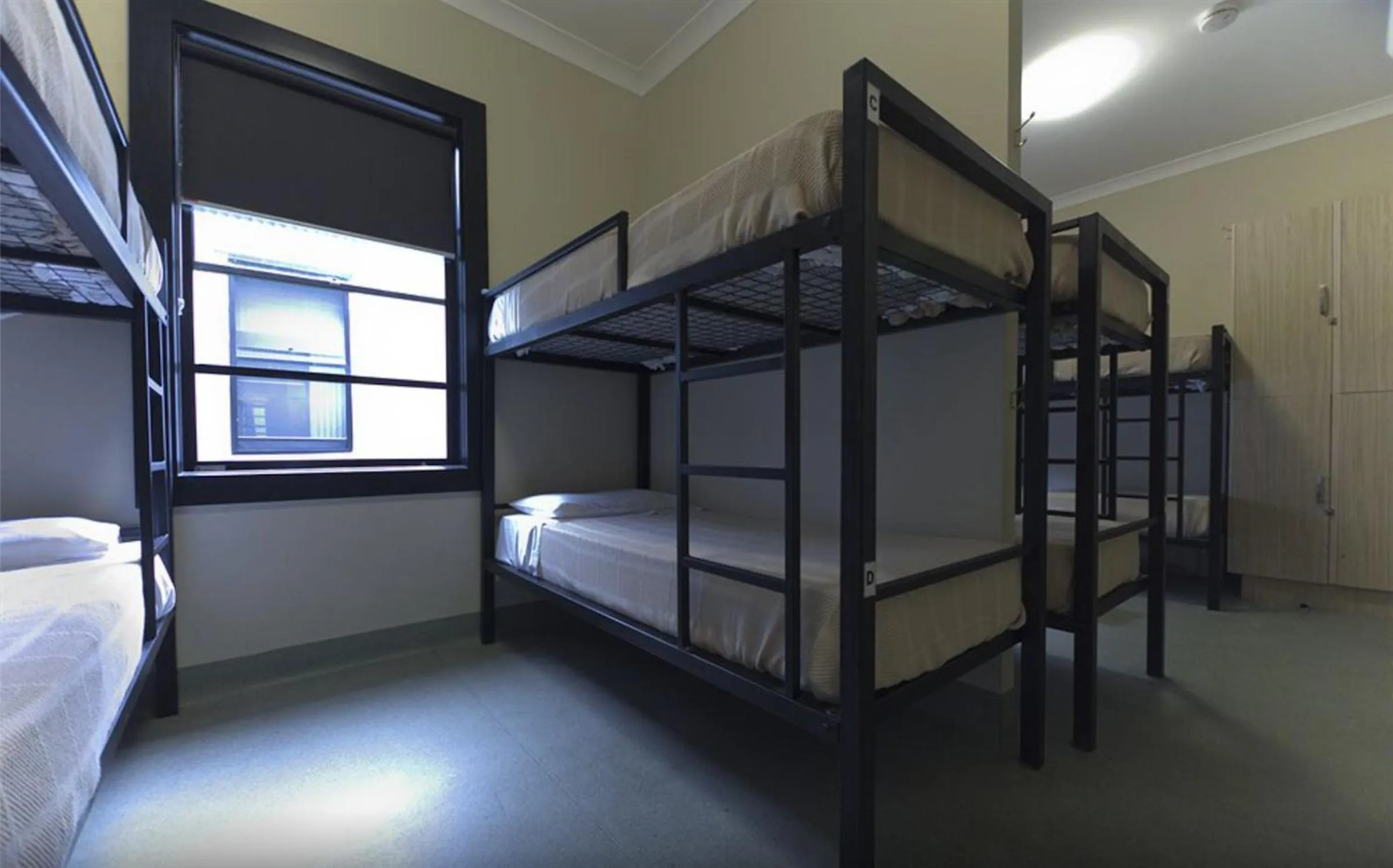 bunk bed, Bed in Coolangatta Sands Hotel