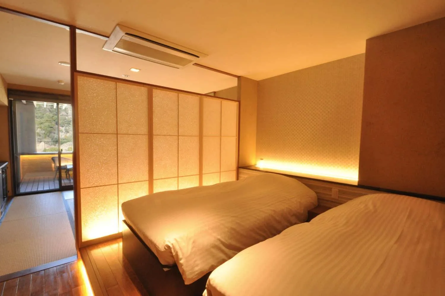 Bed in Aura Tachibana