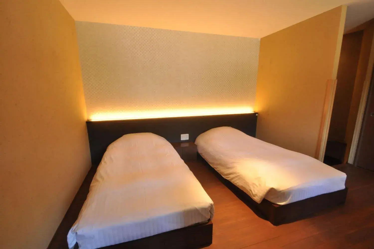 Bed in Aura Tachibana Bed in Aura Tachibana