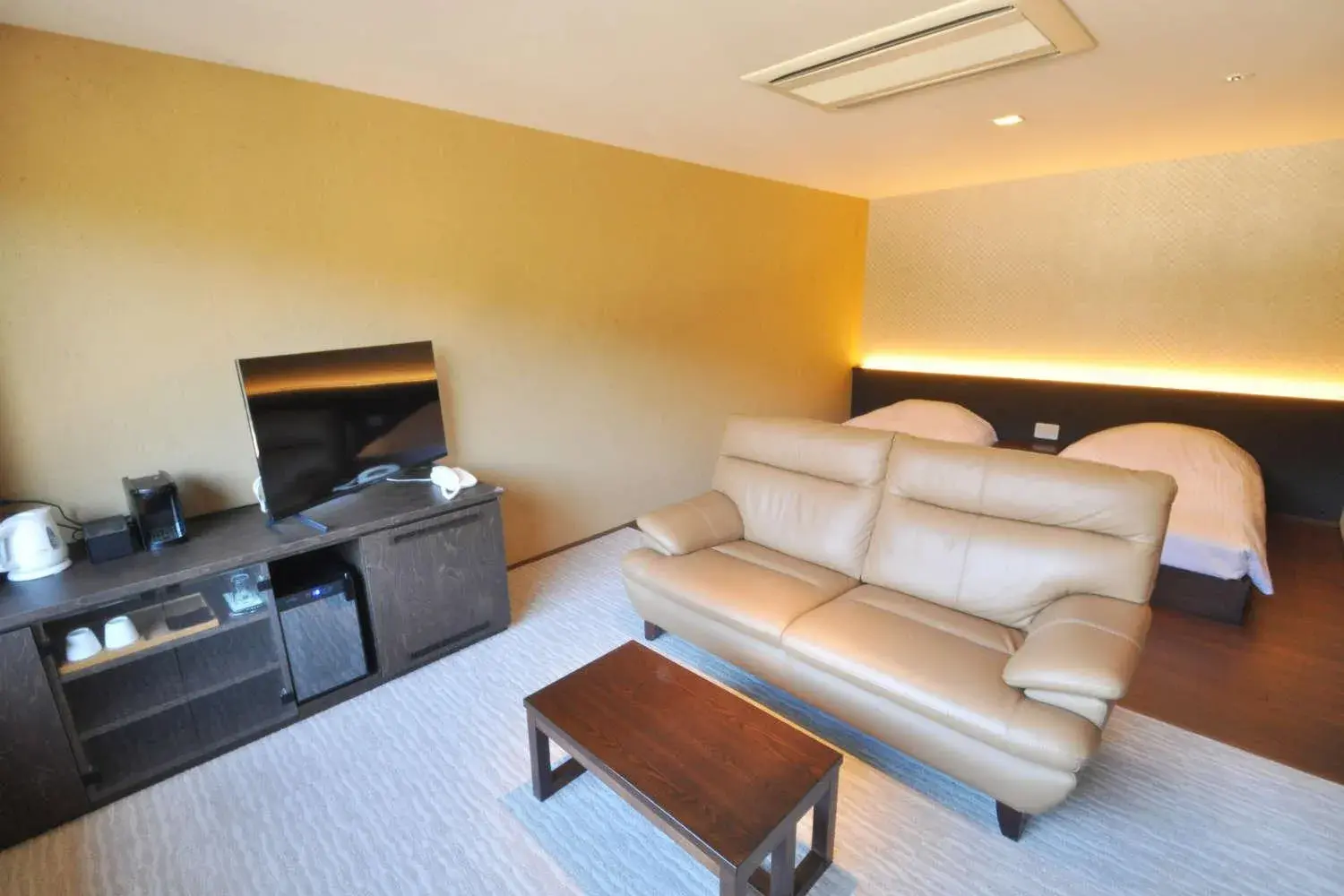 Bed in Aura Tachibana Bed in Aura Tachibana