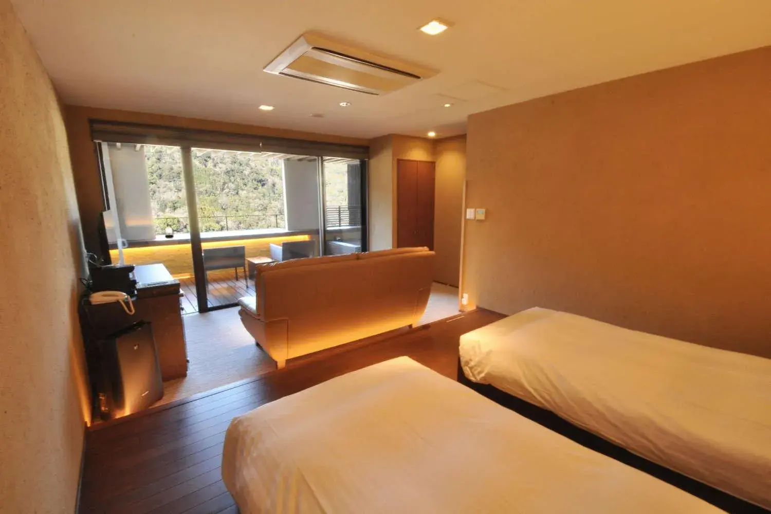 Bed in Aura Tachibana Bed in Aura Tachibana