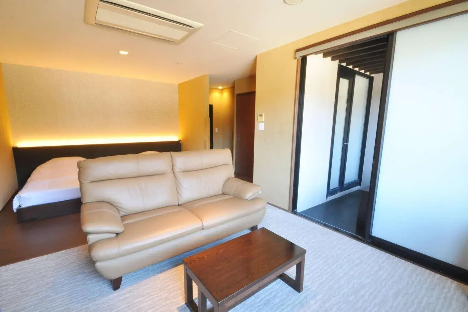 Bed in Aura Tachibana Bed in Aura Tachibana