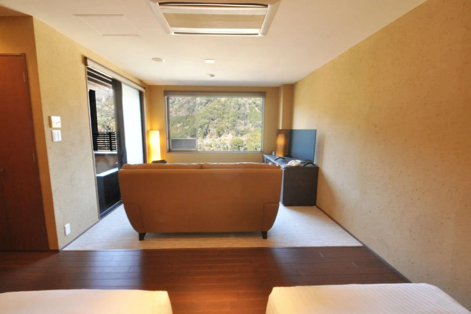 Bed in Aura Tachibana