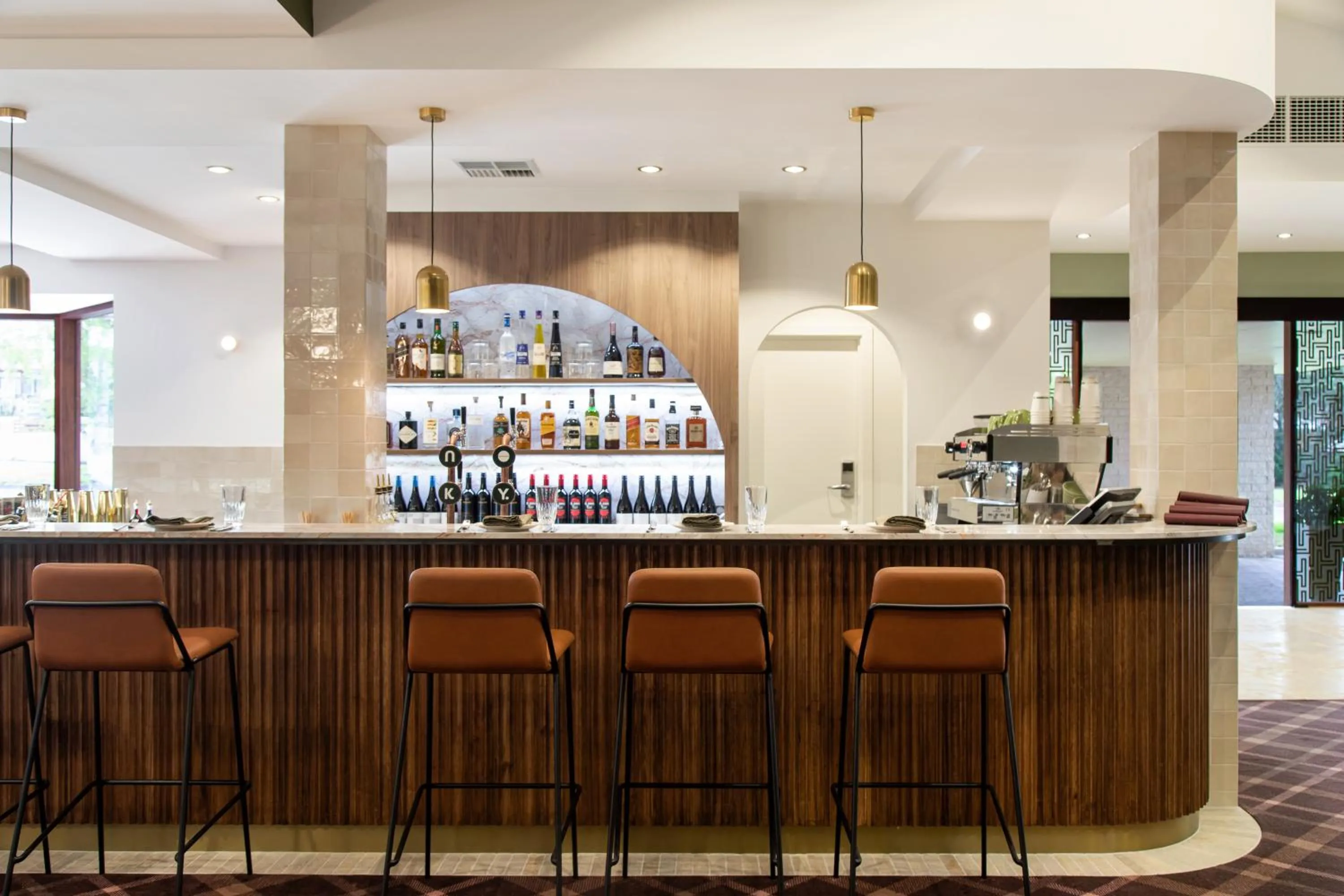 Restaurant/places to eat in The Henty