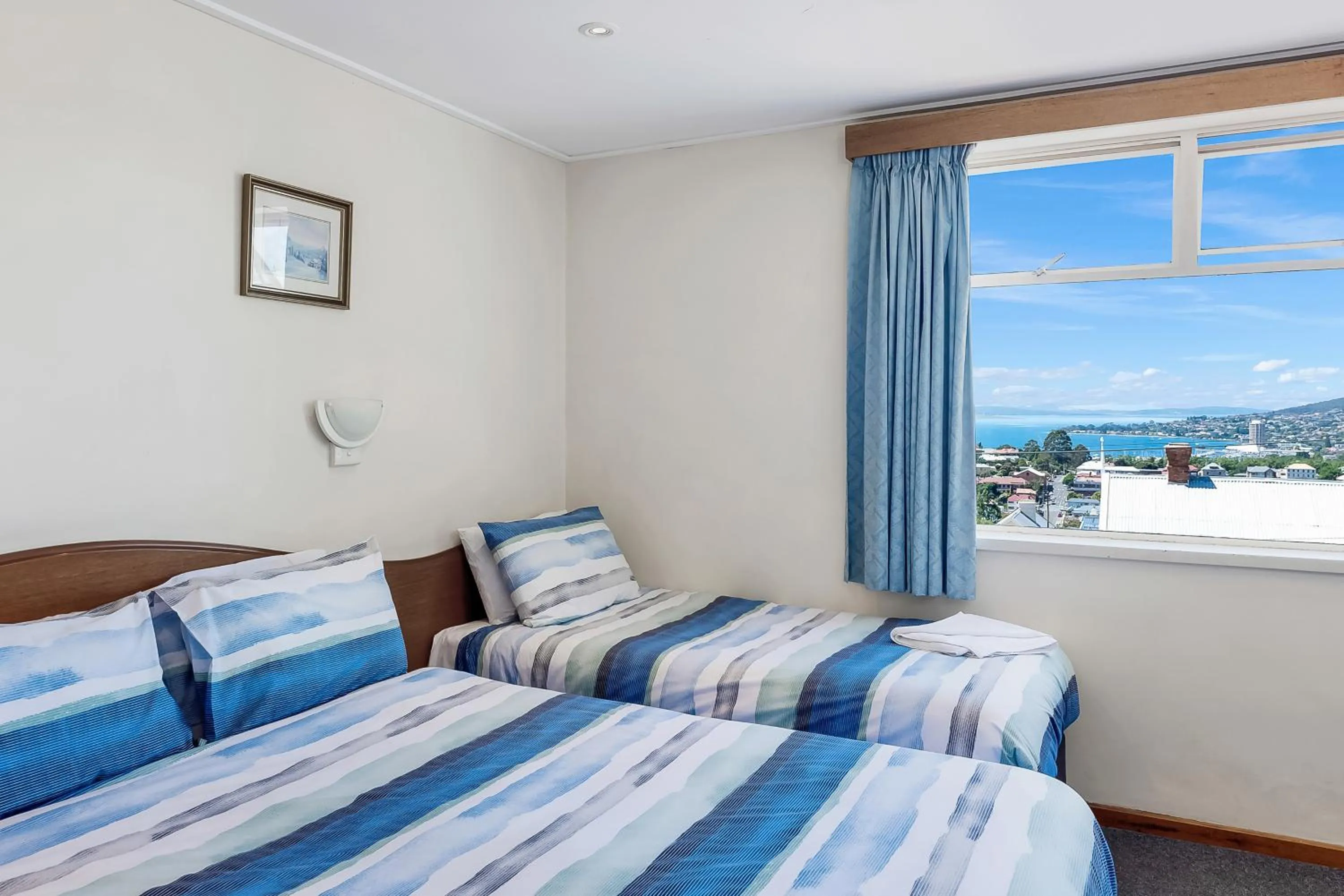 Bedroom, Bed in Marquis Hotel Motel