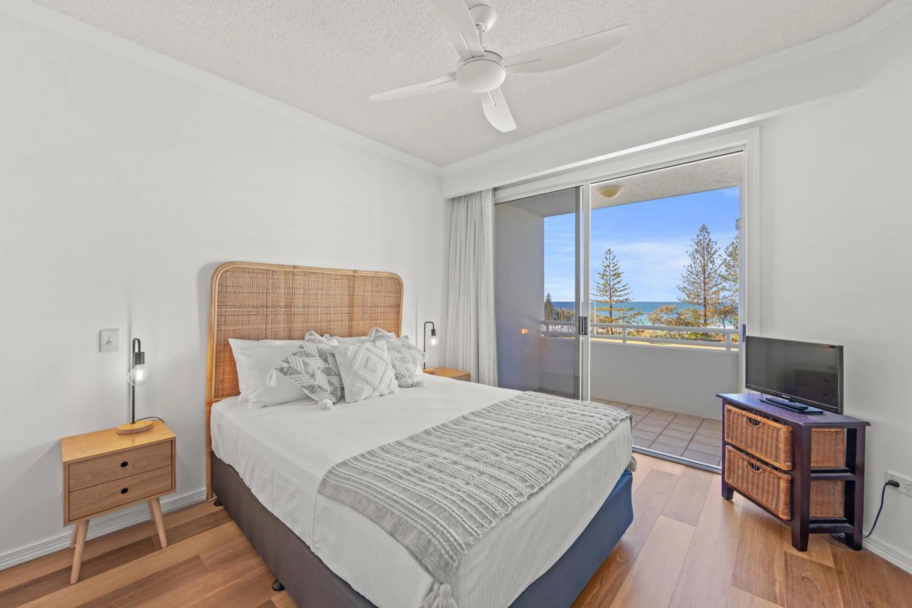 Bed in Aquarius Resort