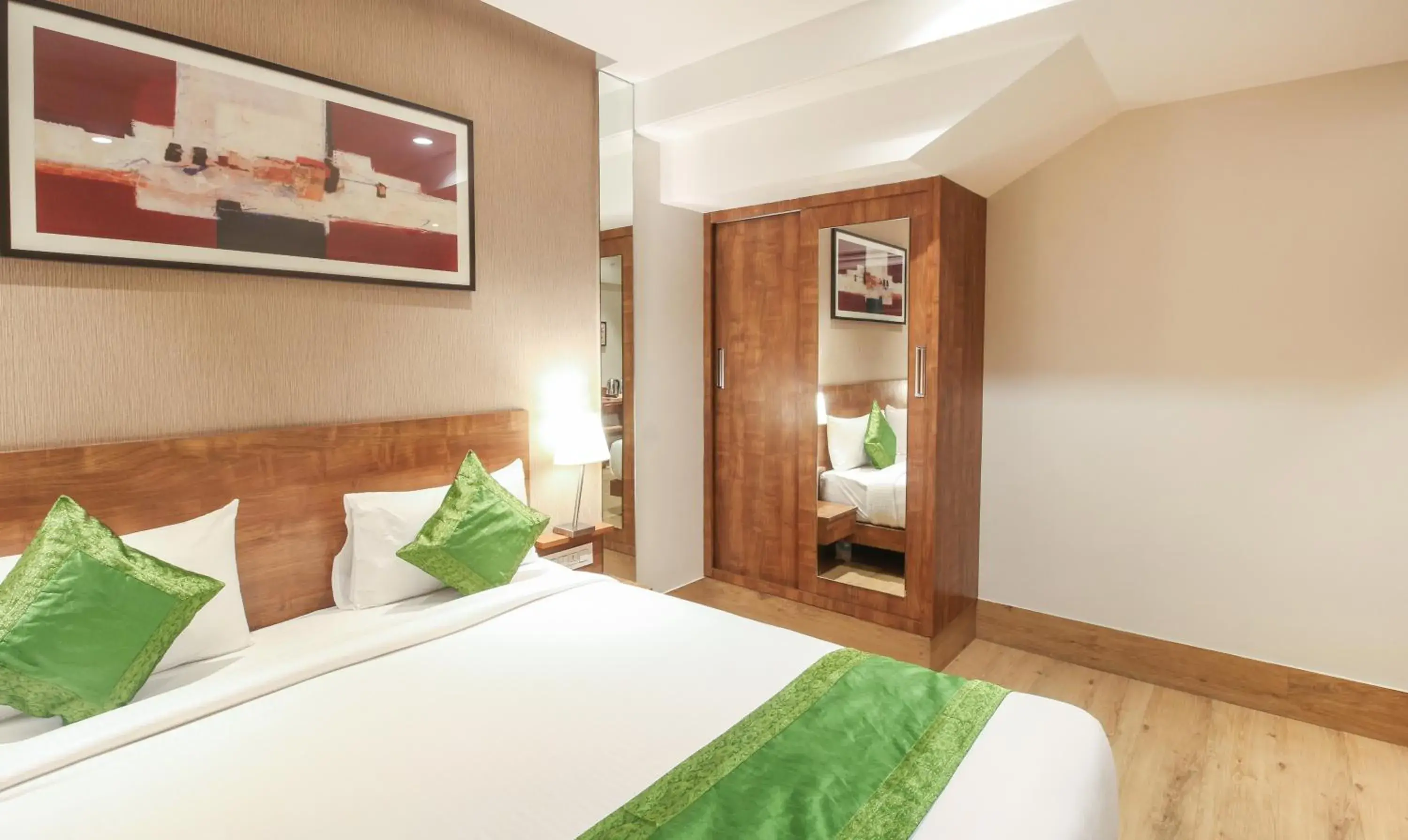 Bed in Treebo Elite Residency - 2 kms from Railway station Bed in Treebo Elite Residency - 2 kms from Railway station