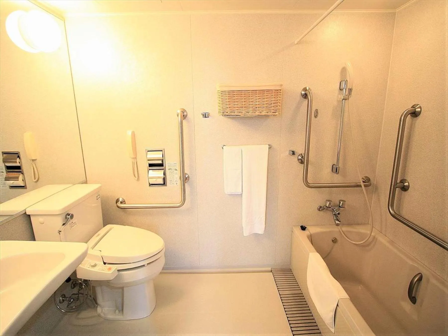 Facility for disabled guests in Green Rich Hotel Aso Kumamoto Airport (Artificial hot spring Futamata Yunohana)