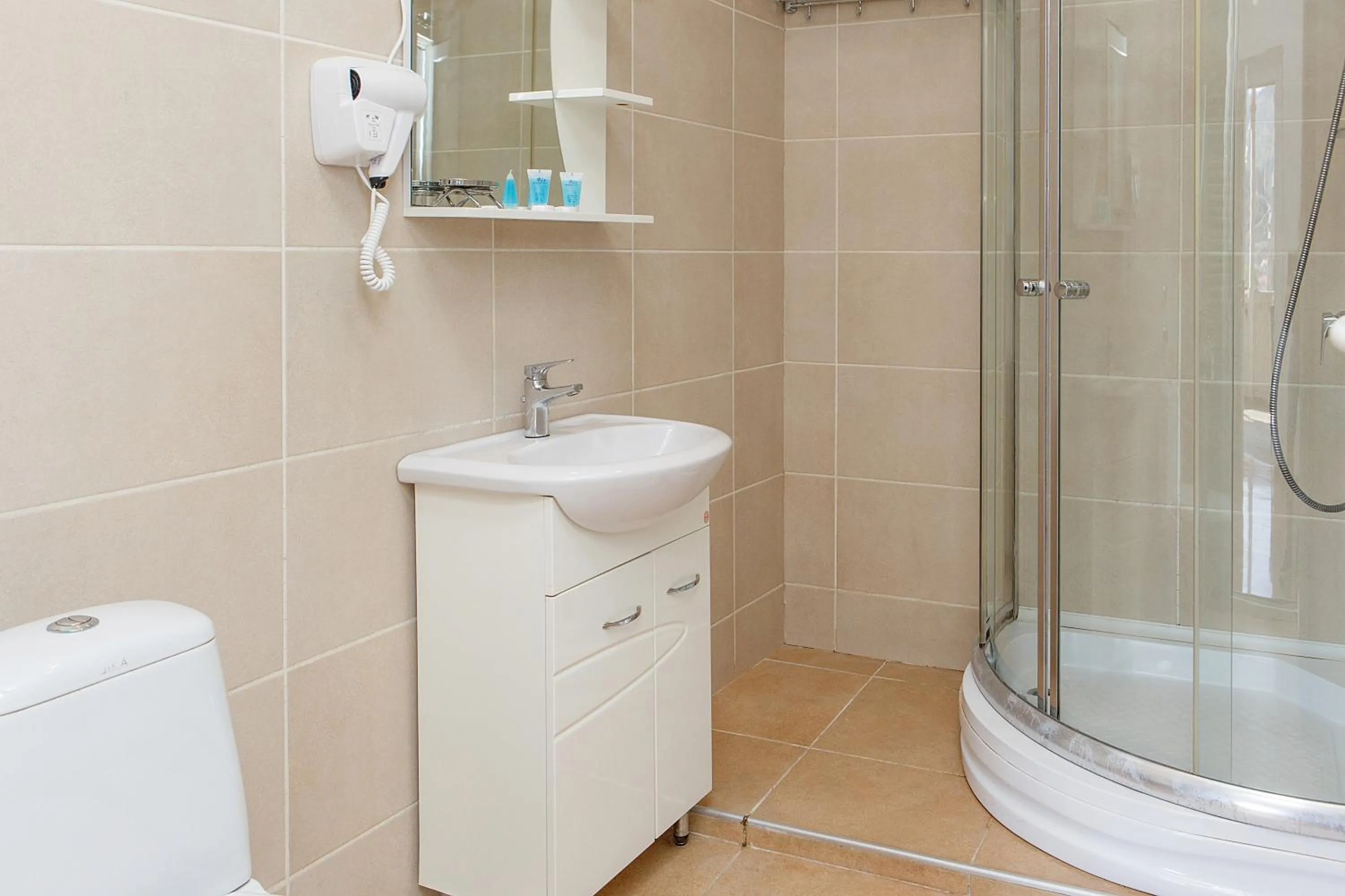 Shower in Hotel Nata