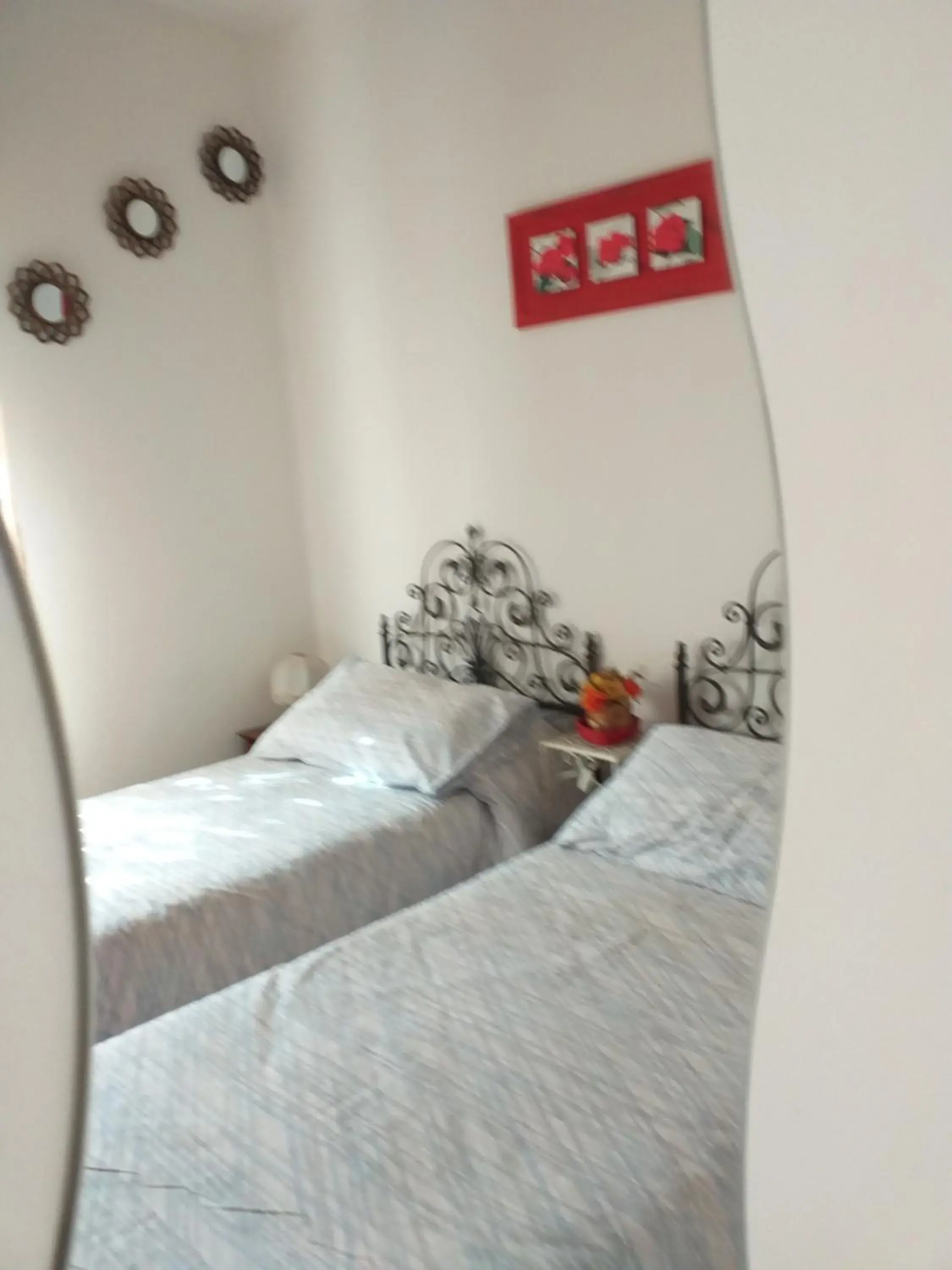 Twin Room with Private Bathroom in Bed & Breakfast La Rosa Rossa Twin Room with Private Bathroom in Bed & Breakfast La Rosa Rossa